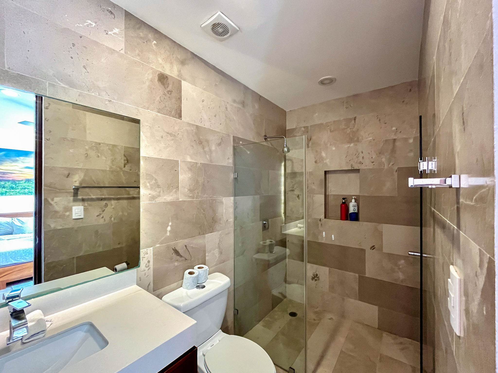 2 Bedroom Apartment/Flat's Image 16