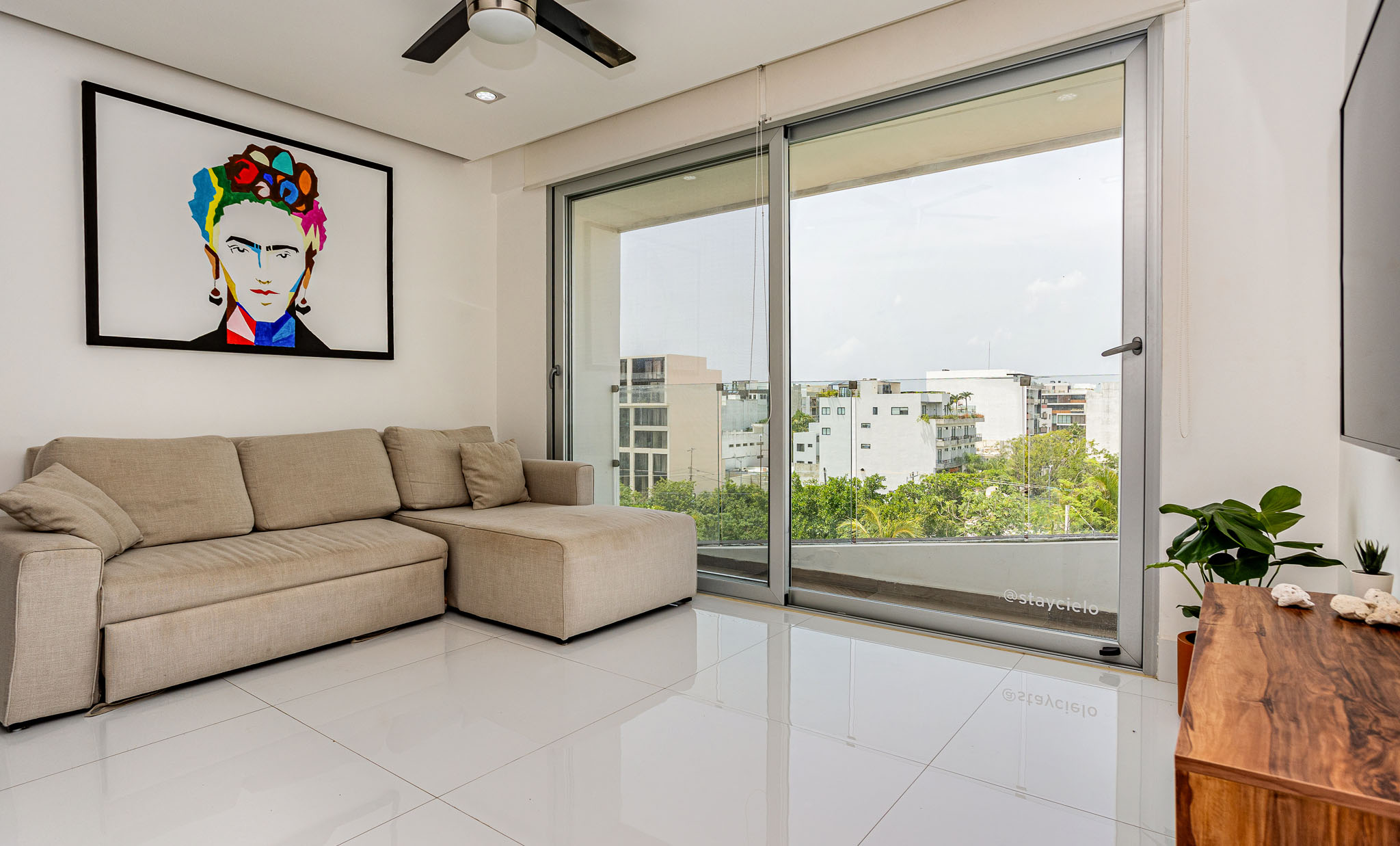3 Bedroom Apartment/Flat's Image 4