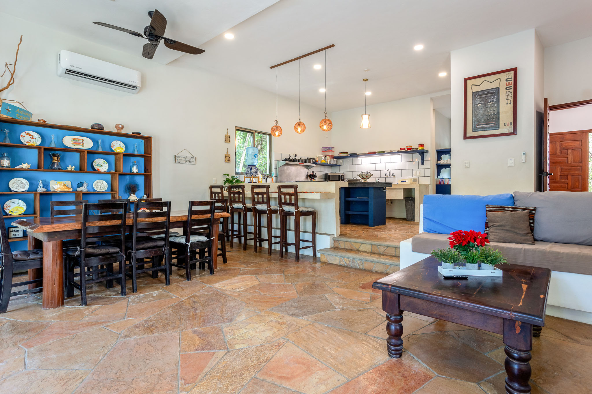 3 Bedroom Single Family Home/House's Image 4