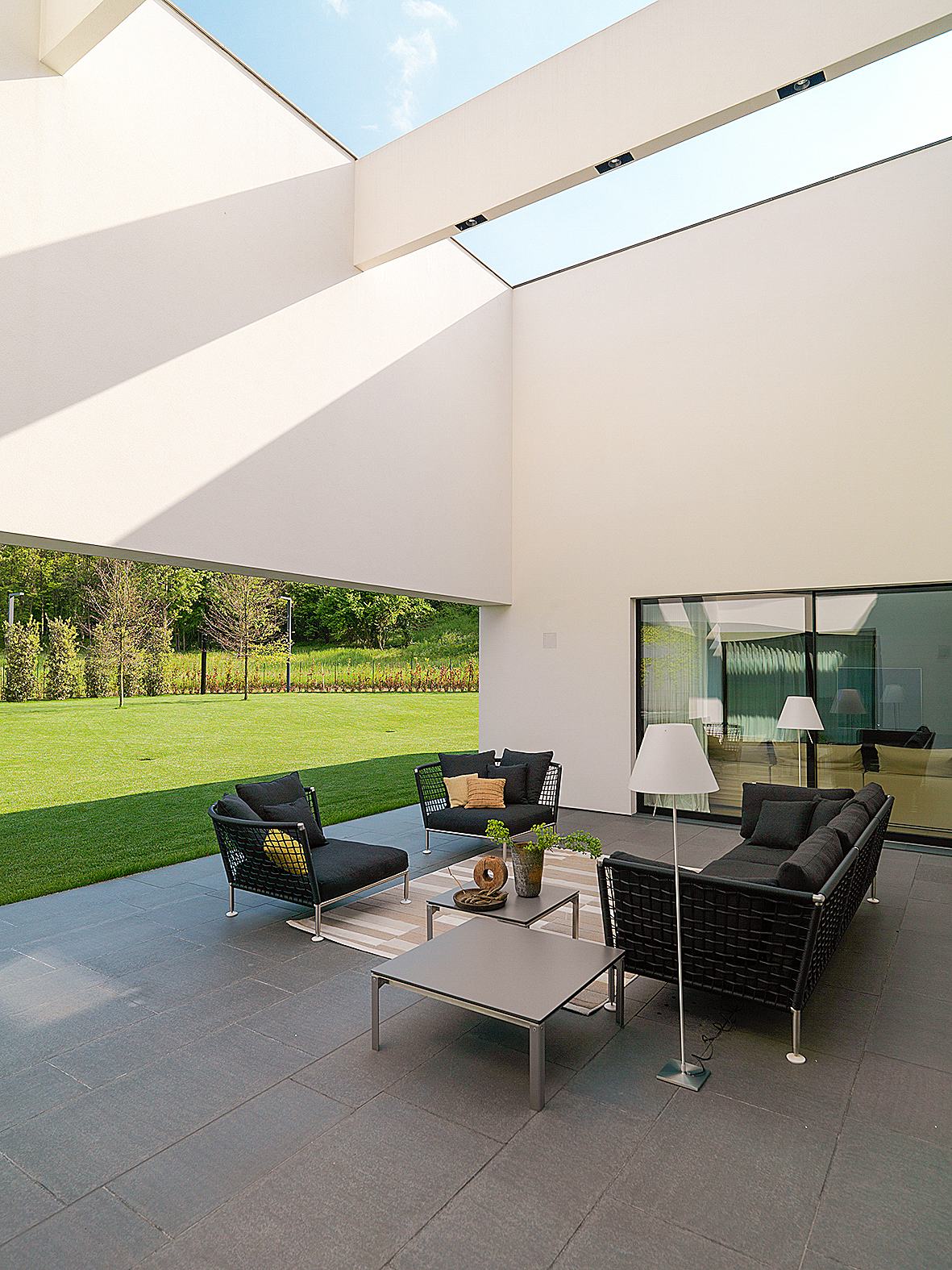 5 Bedroom Villa/Townhouse's Image 4
