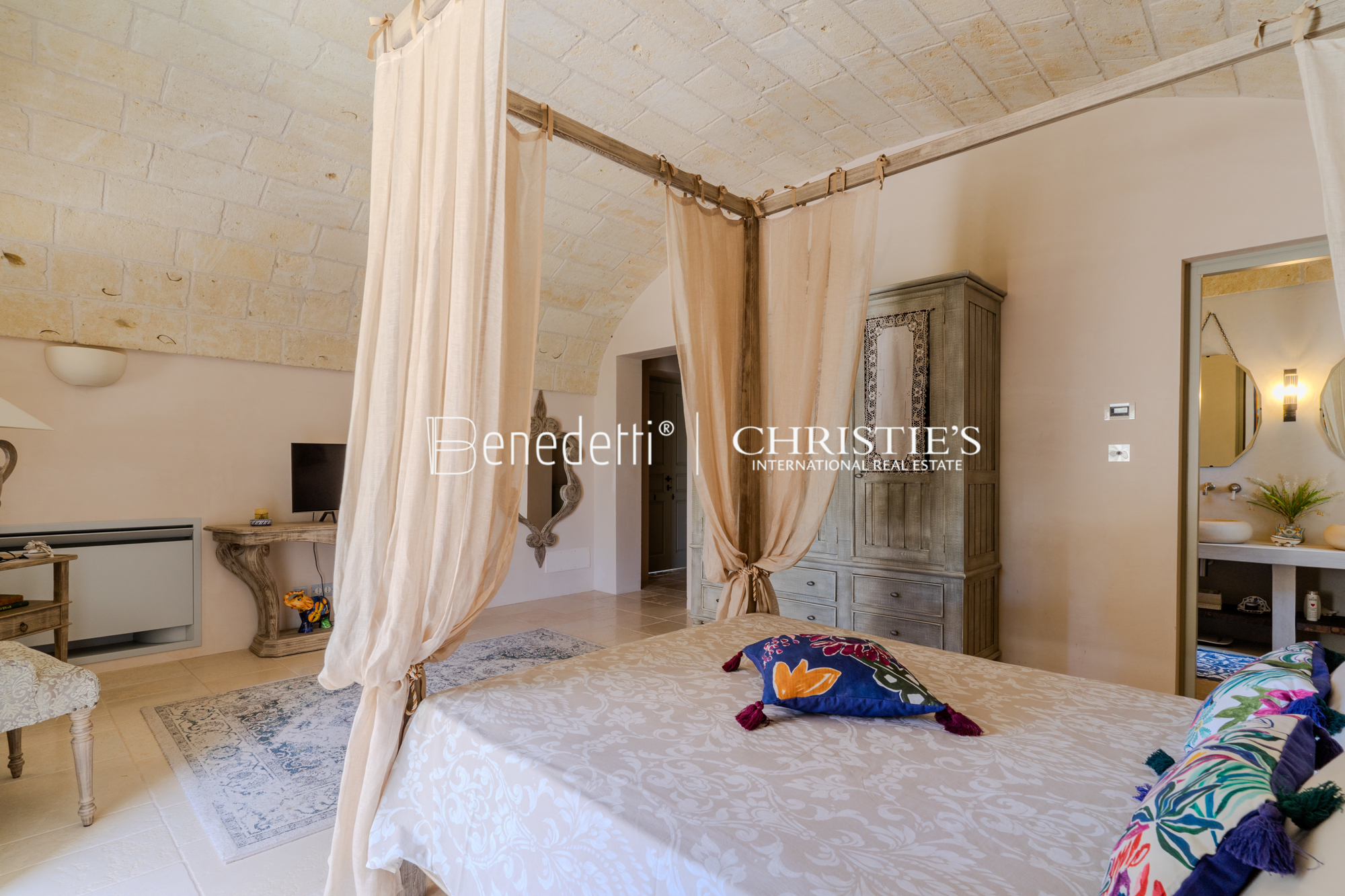 5 Bedroom Estate's Image 23
