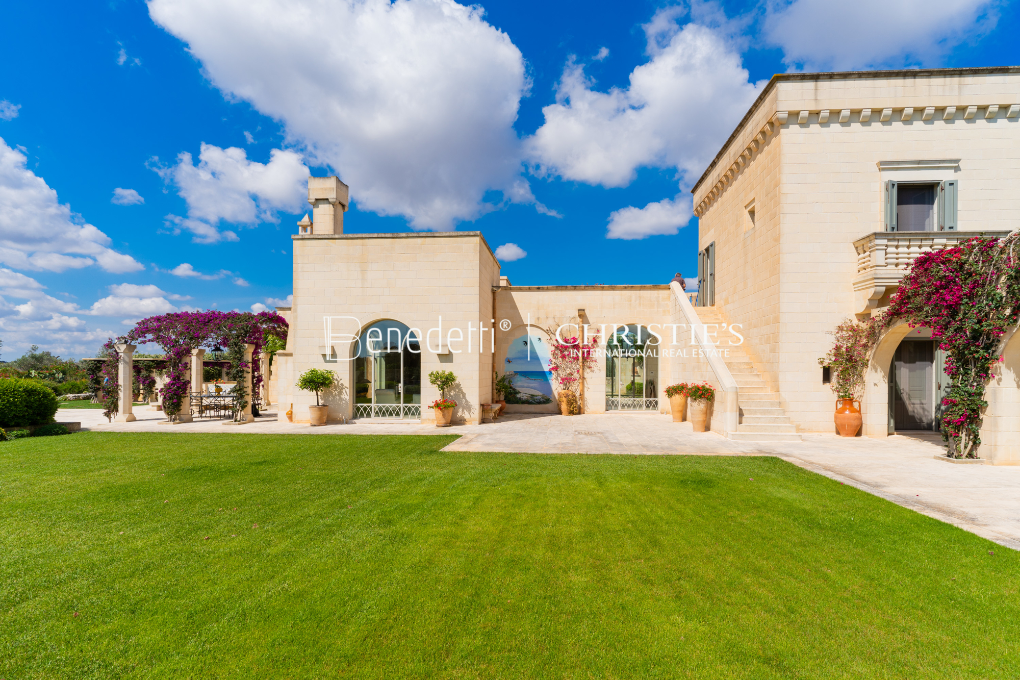 5 Bedroom Estate's Image 20