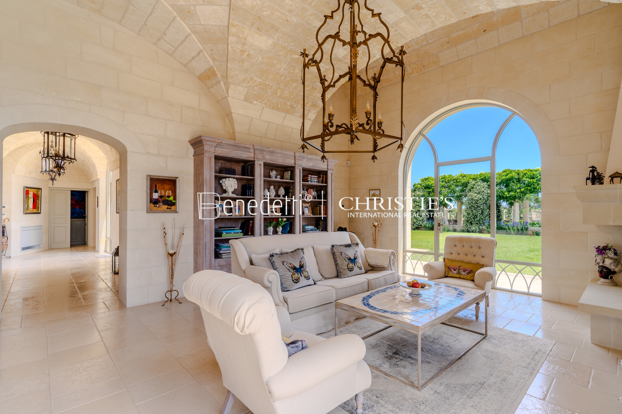5 Bedroom Estate's Image 15