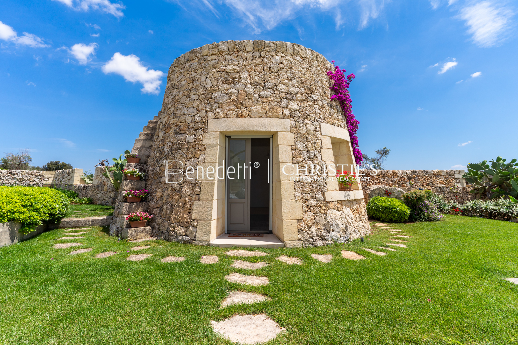 5 Bedroom Estate's Image 12