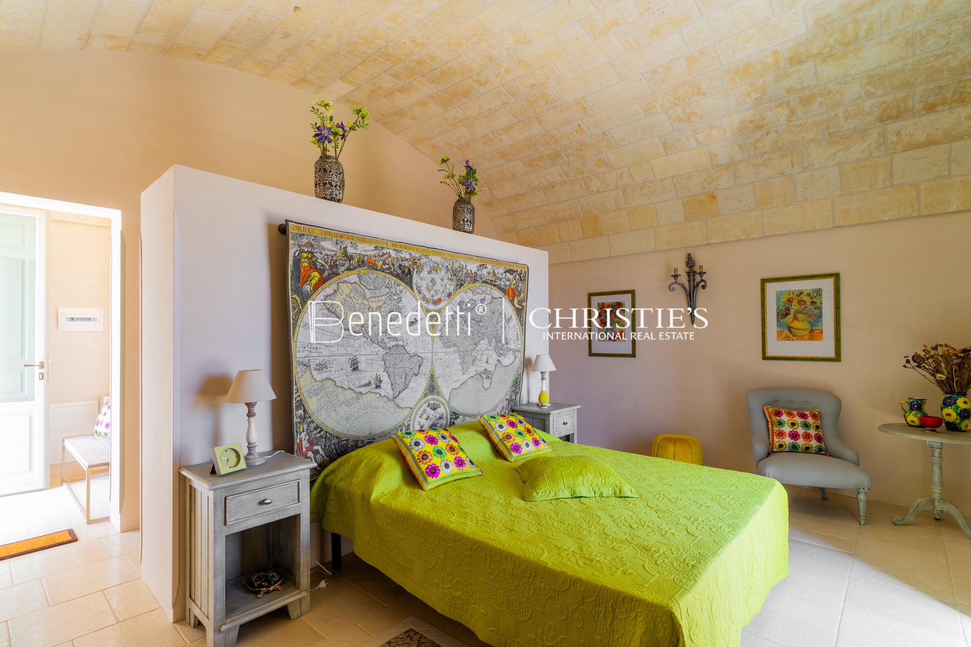 5 Bedroom Estate's Image 17