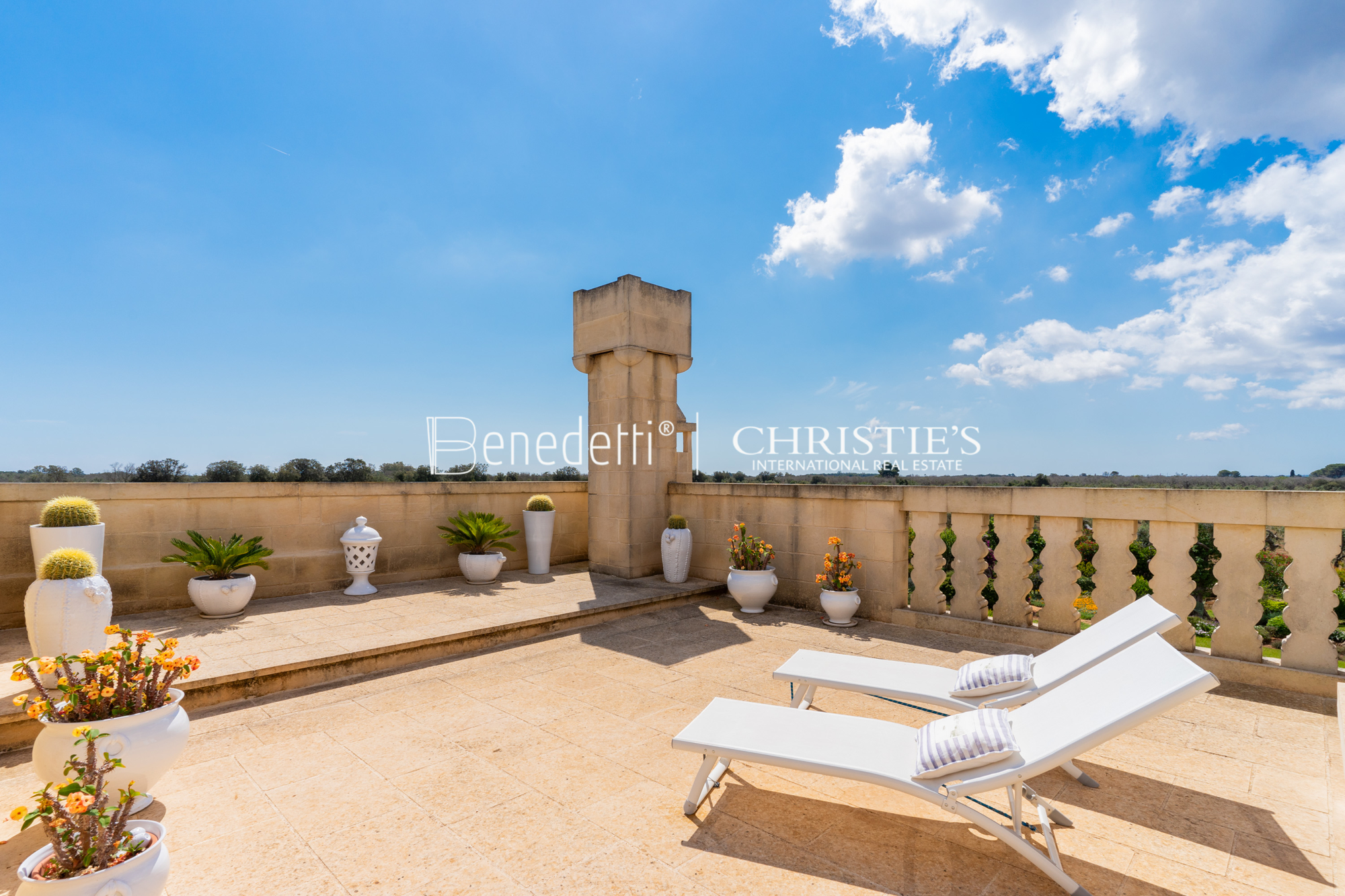 5 Bedroom Estate's Image 9