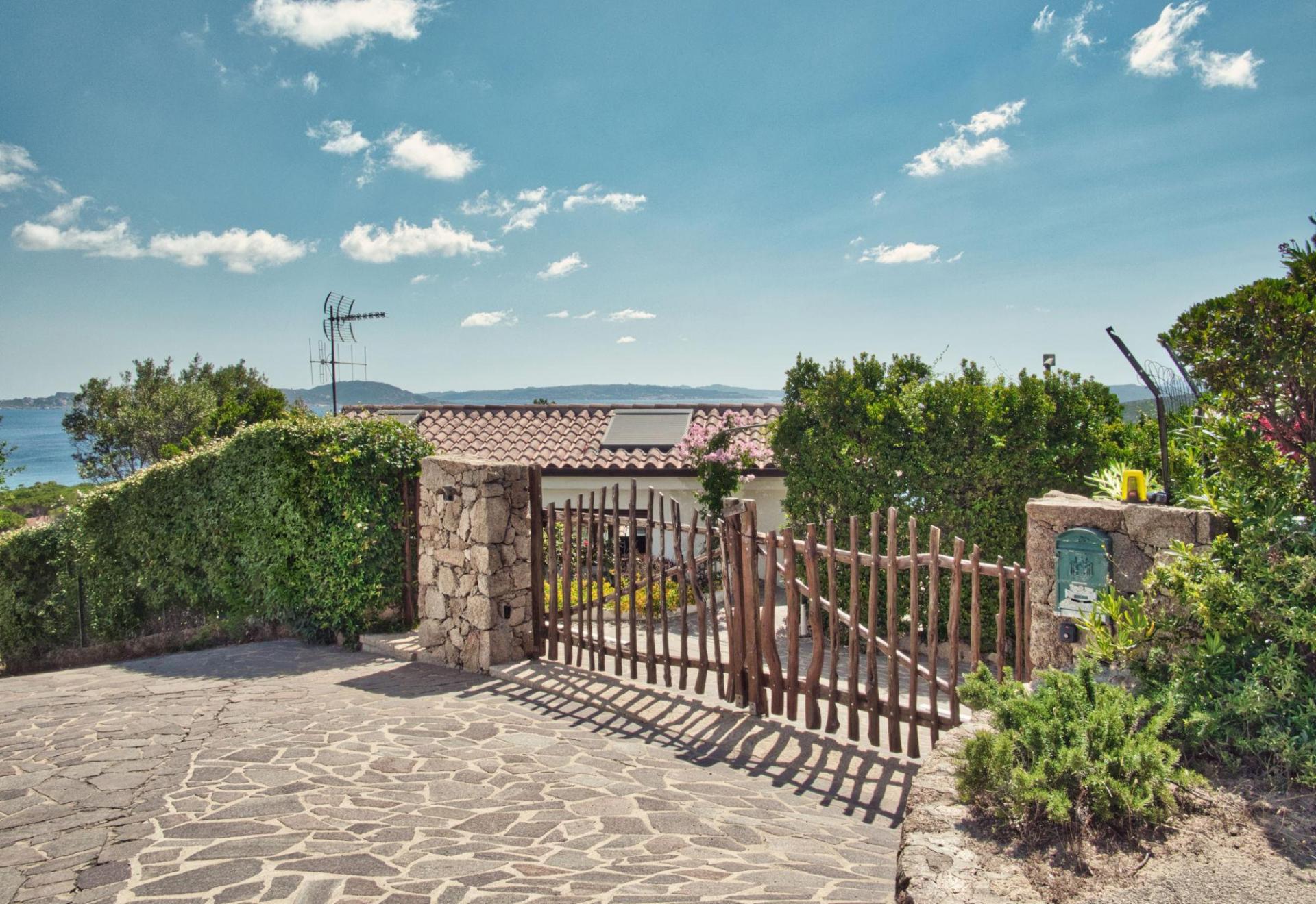 7 Bedroom Villa/Townhouse's Image 24