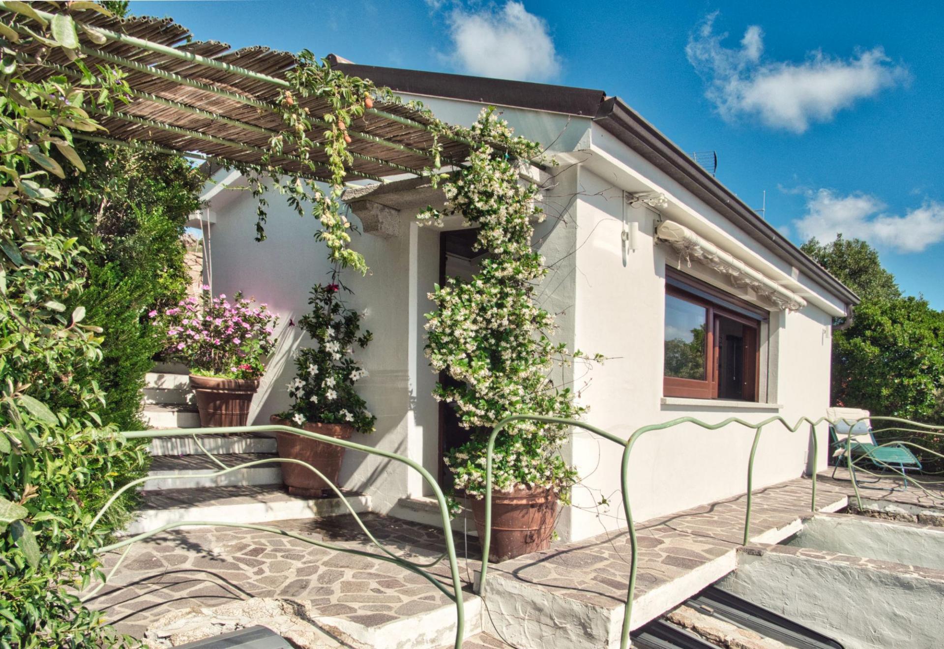 7 Bedroom Villa/Townhouse's Image 3