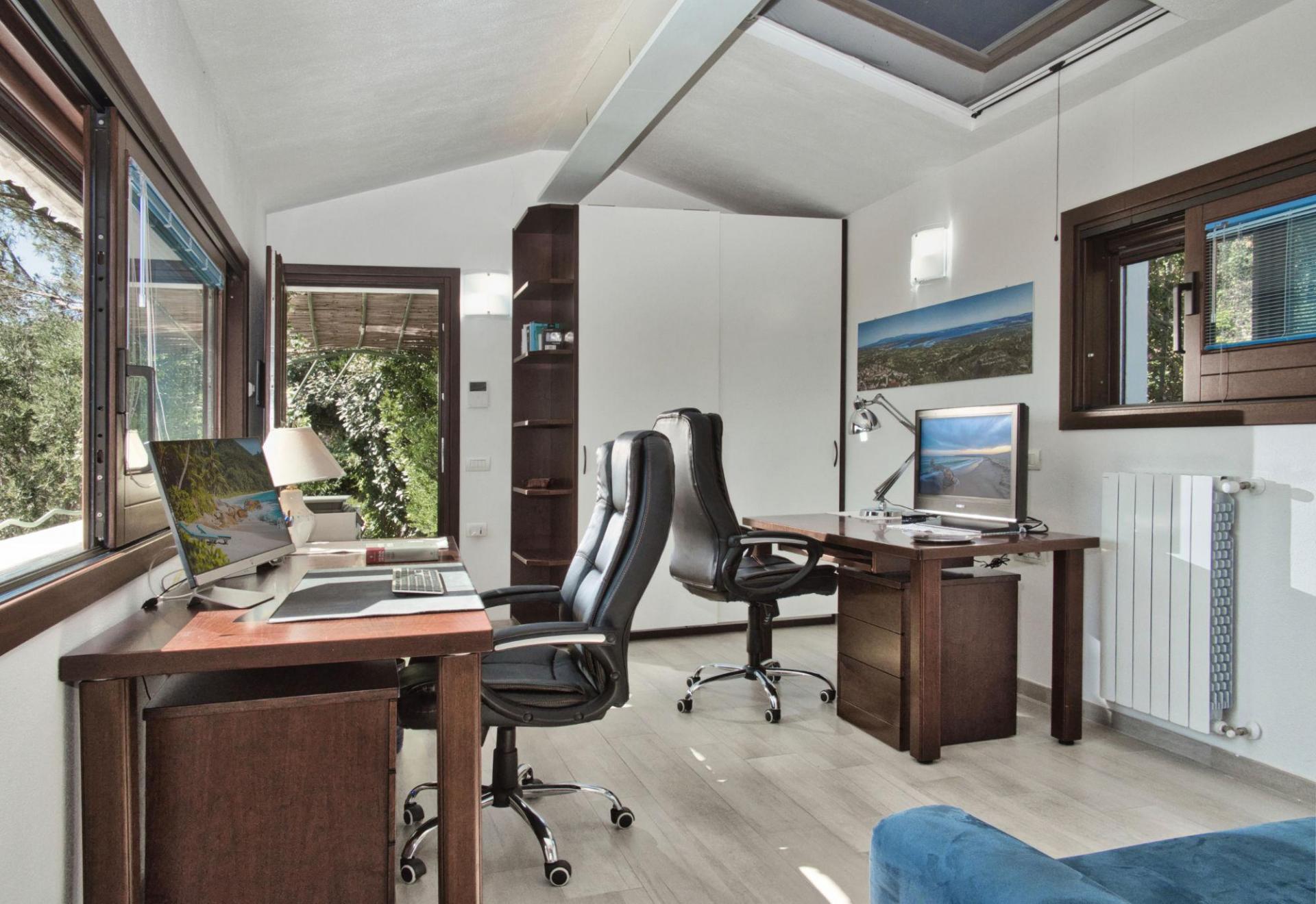 7 Bedroom Villa/Townhouse's Image 20