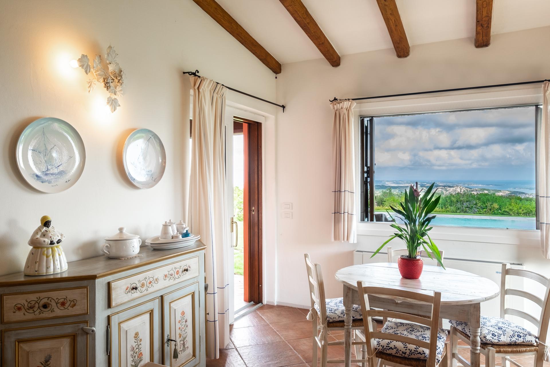 3 Bedroom Villa/Townhouse's Image 6