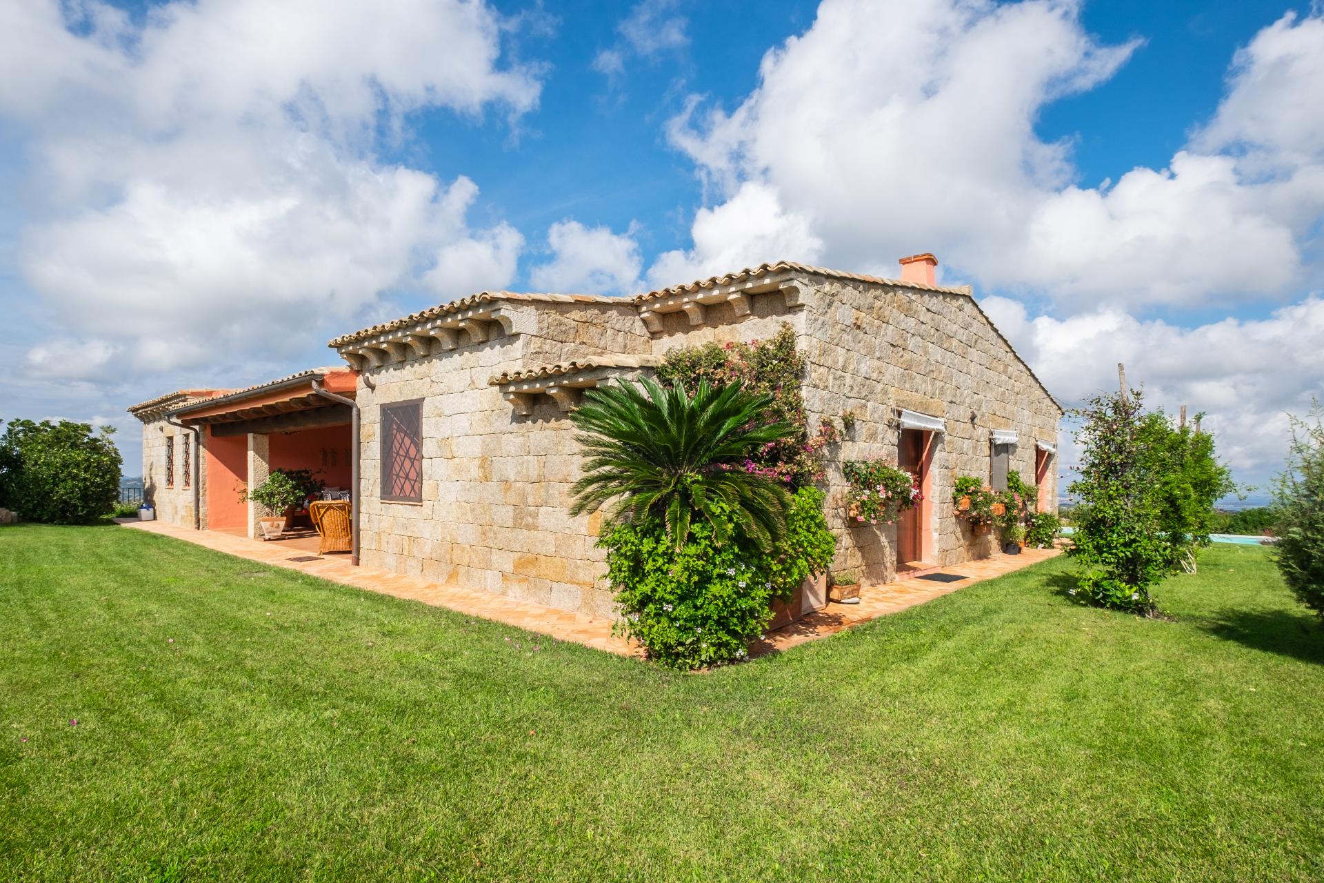 3 Bedroom Villa/Townhouse's Image 12
