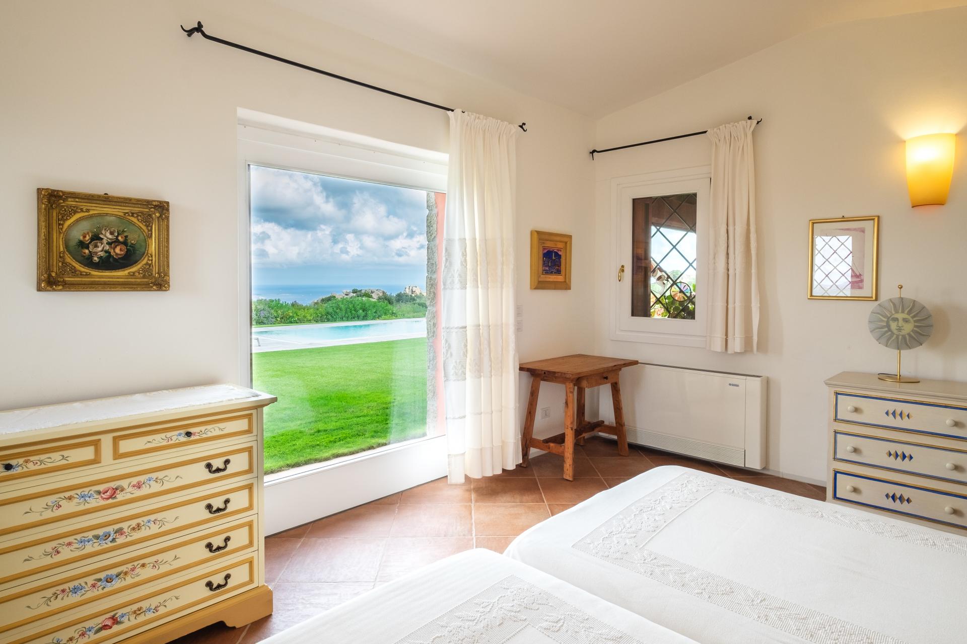 3 Bedroom Villa/Townhouse's Image 13