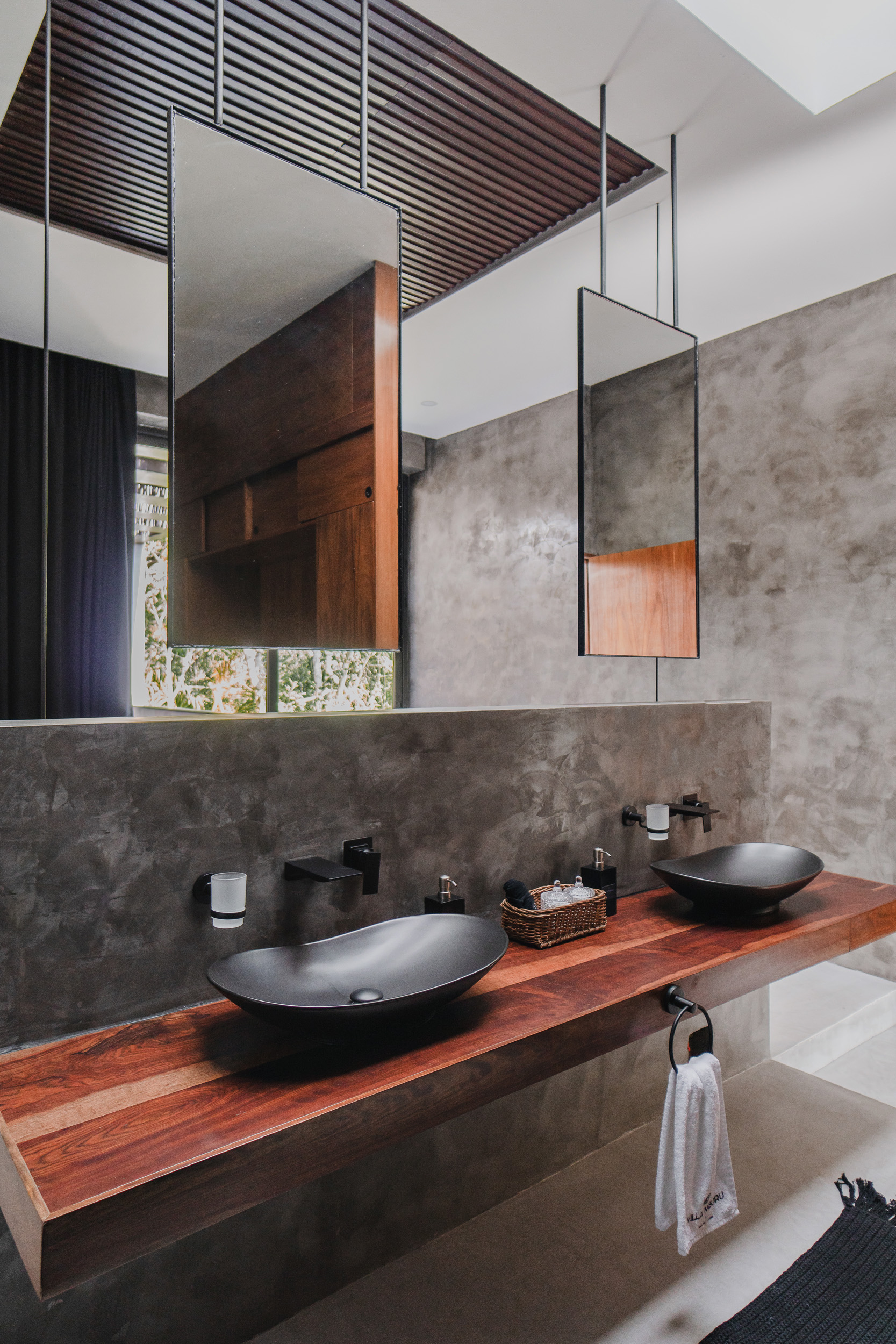 4 Bedroom Single Family Home/House's Image 28