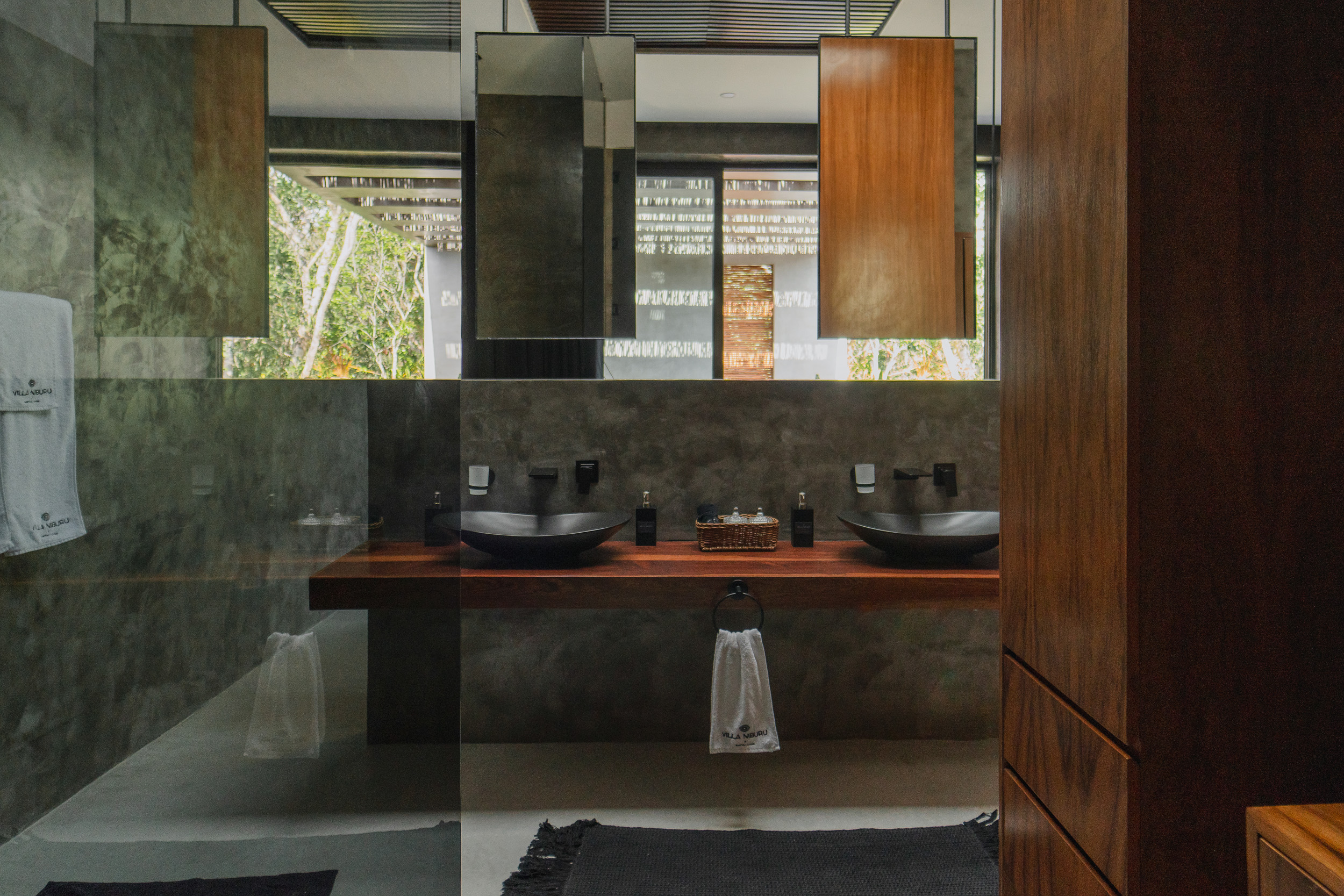 4 Bedroom Single Family Home/House's Image 40