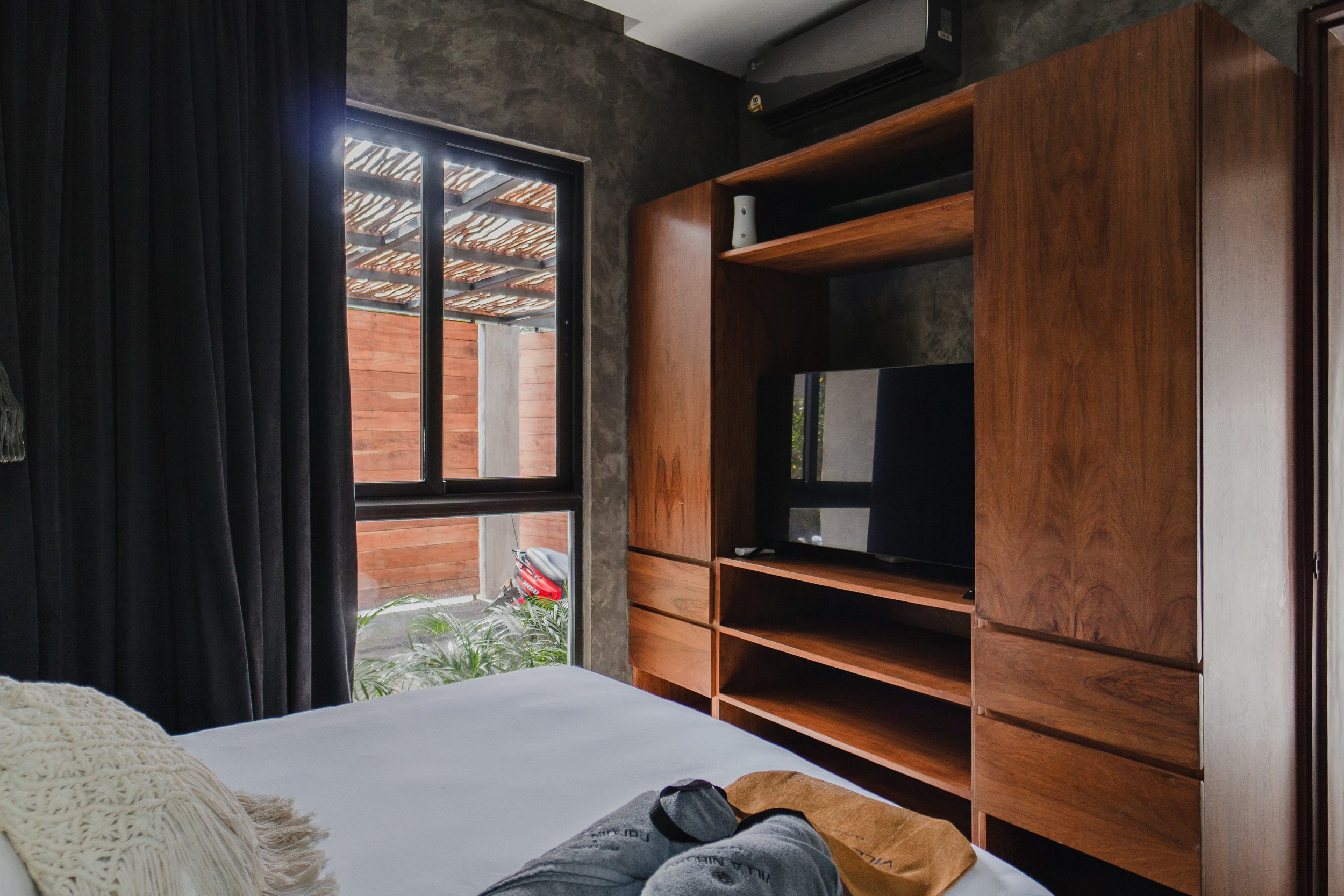4 Bedroom Single Family Home/House's Image 20