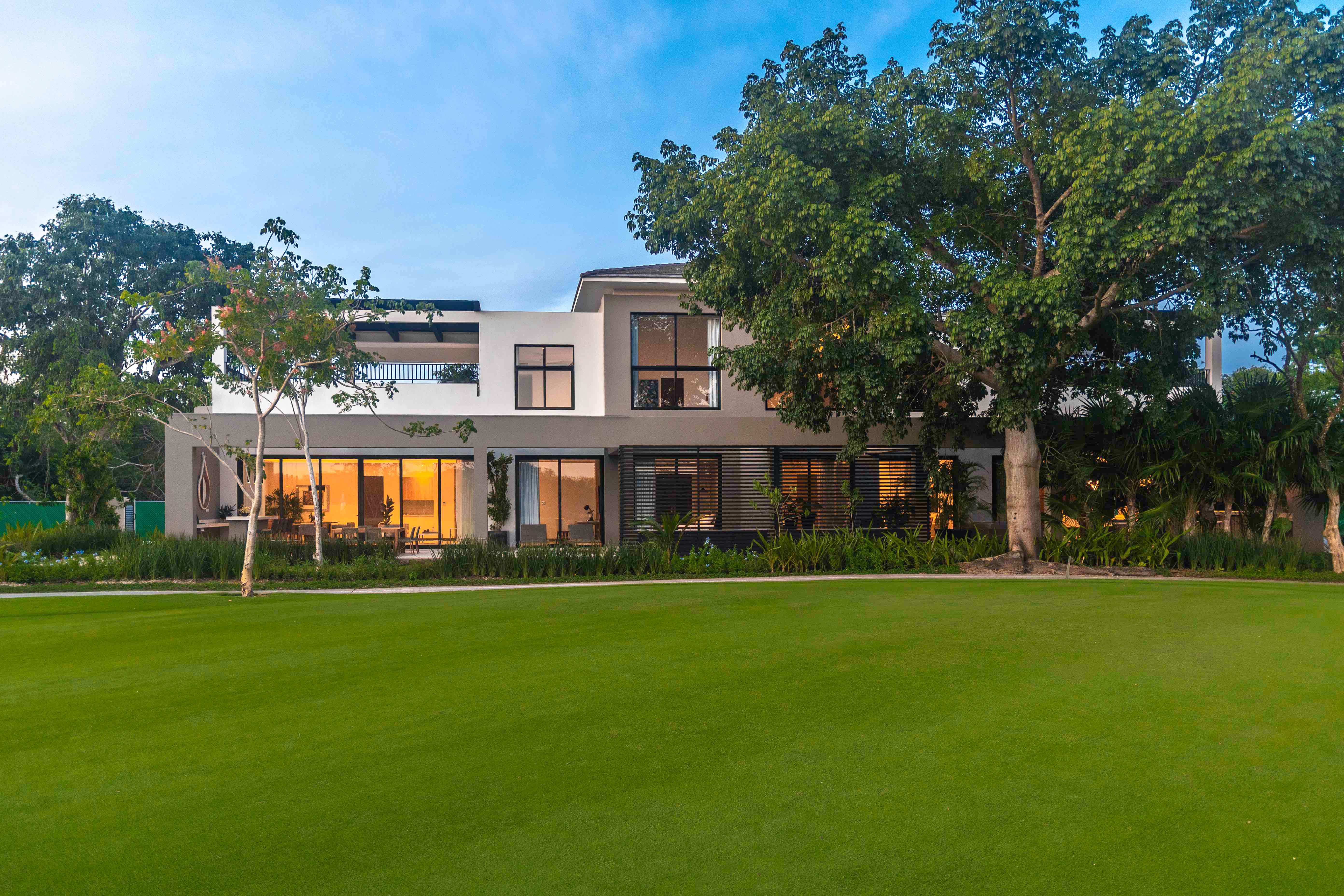 3 Bedroom Single Family Home/House's Image 9