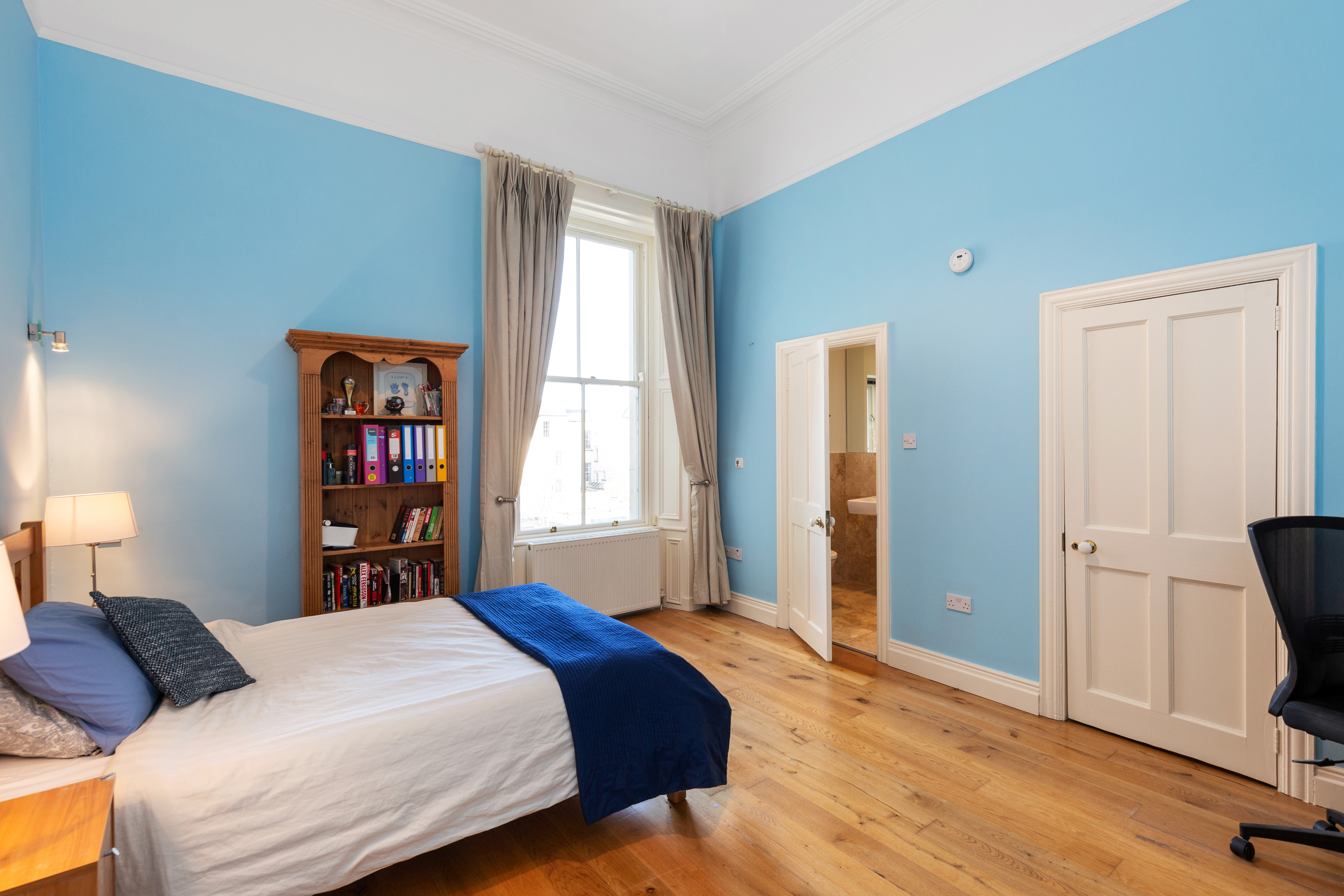 5 Bedroom Single Family Home/House's Image 18