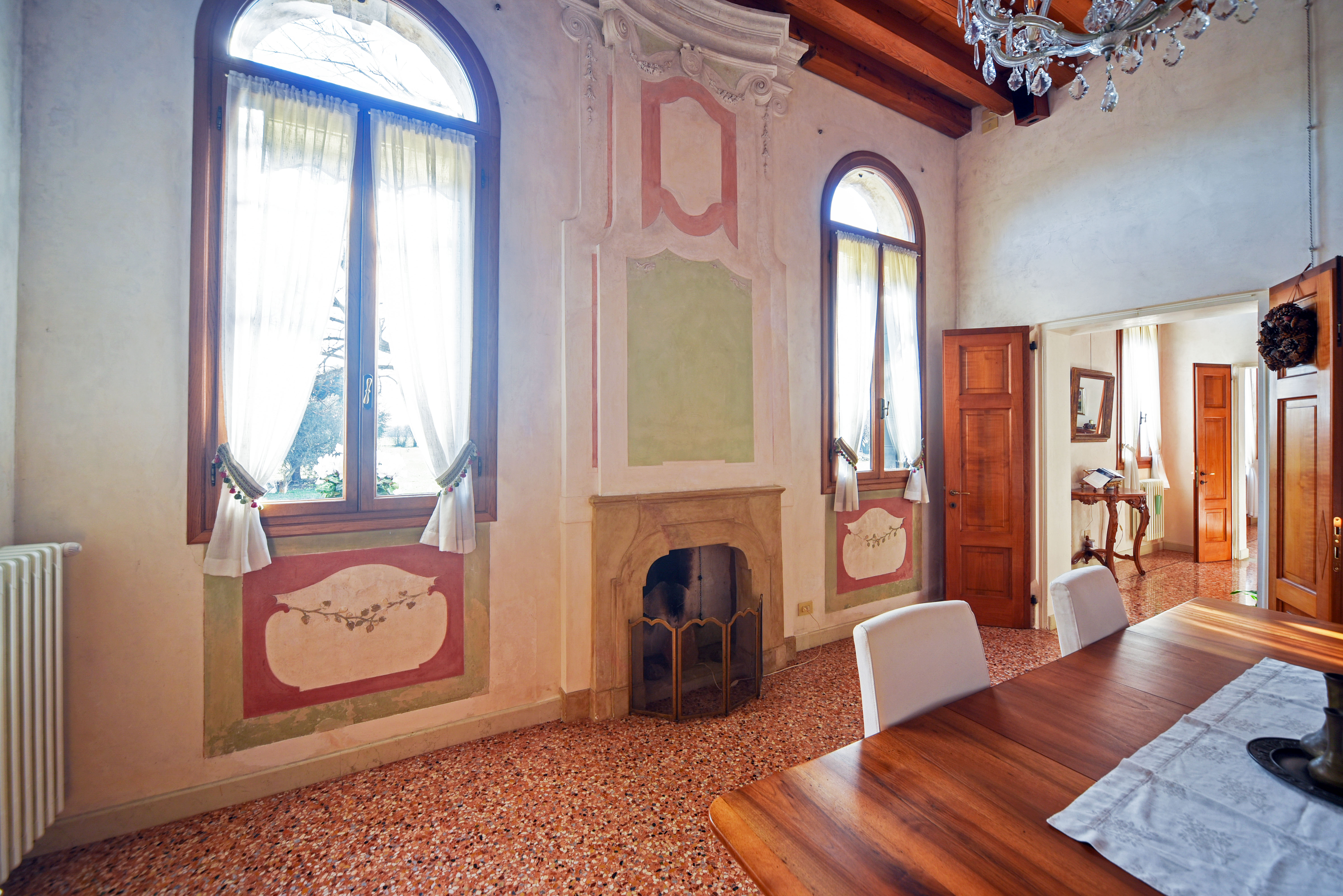 6 Bedroom Villa/Townhouse's Image 10
