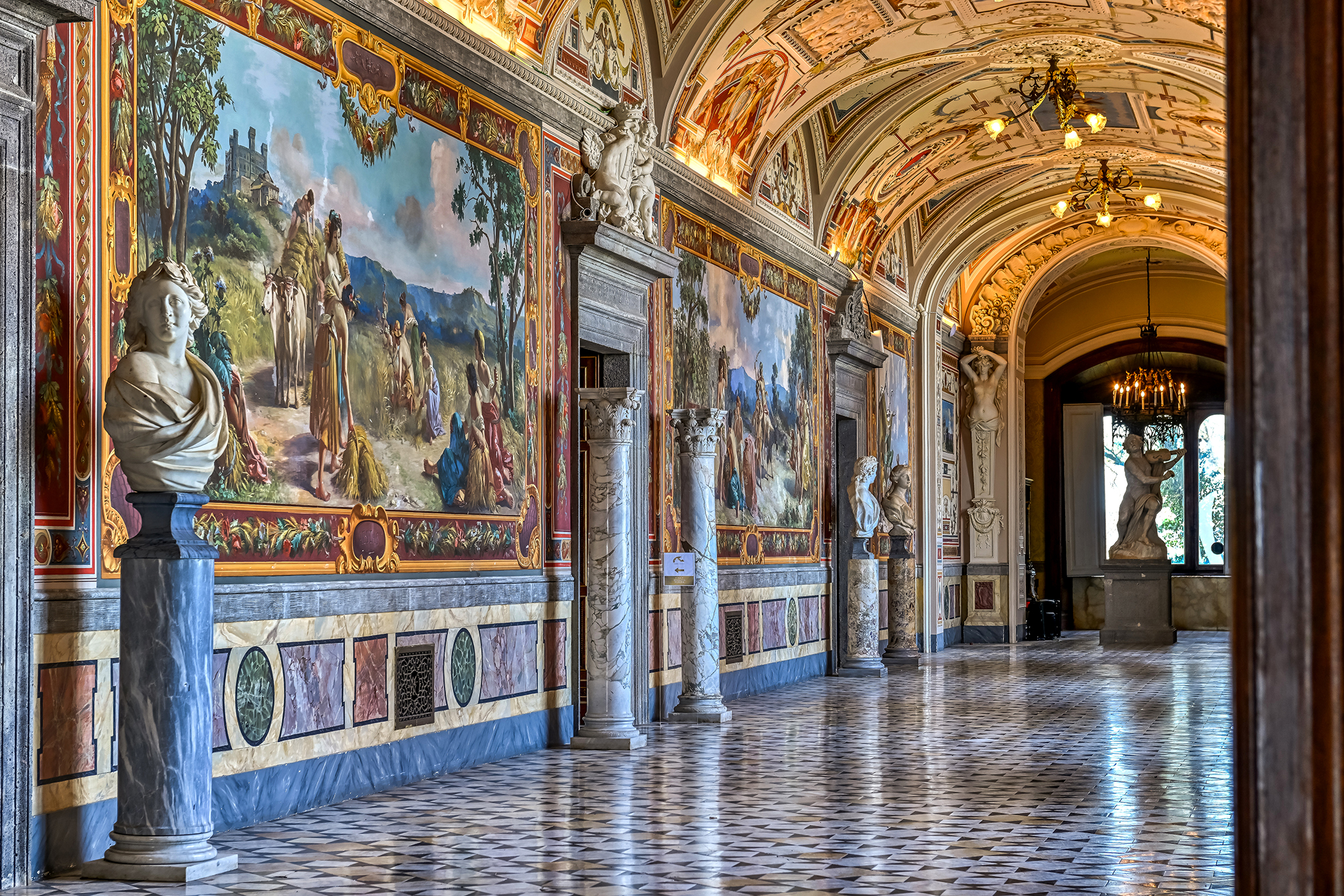 35 Bedroom Chateau's Image 10