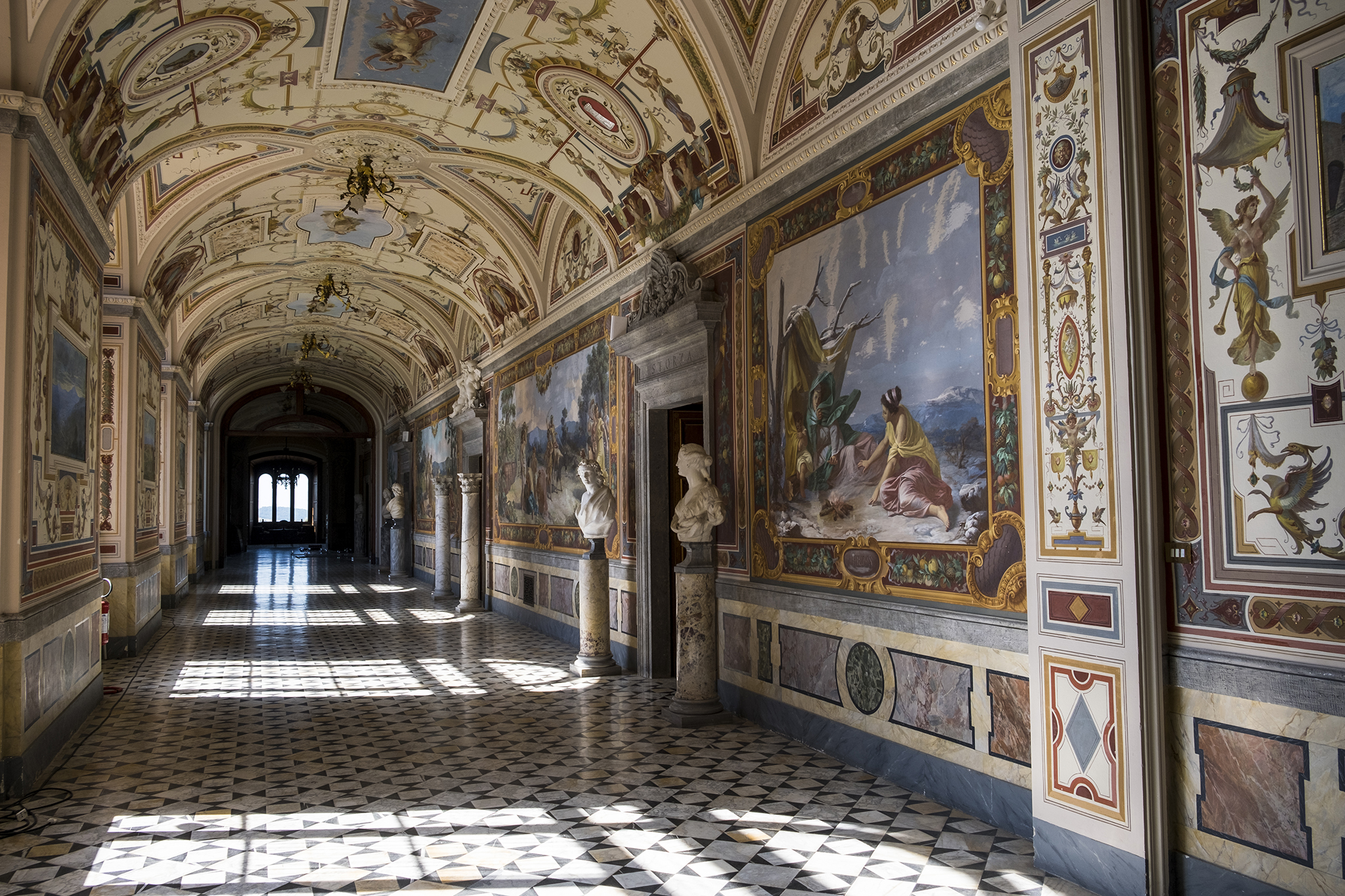 35 Bedroom Chateau's Image 7