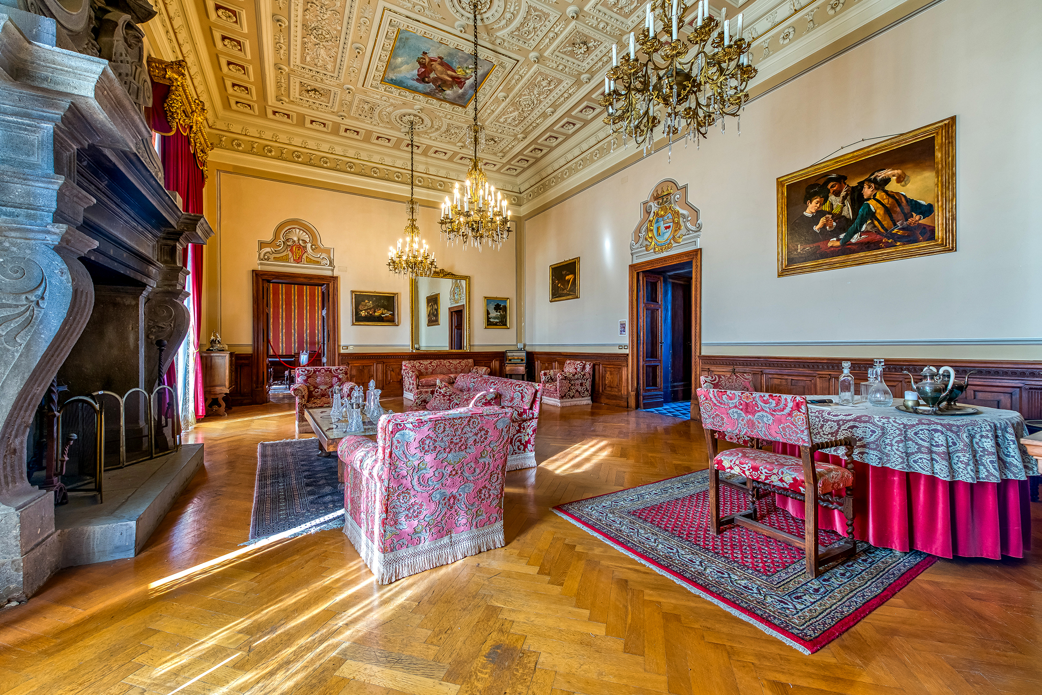 35 Bedroom Chateau's Image 23