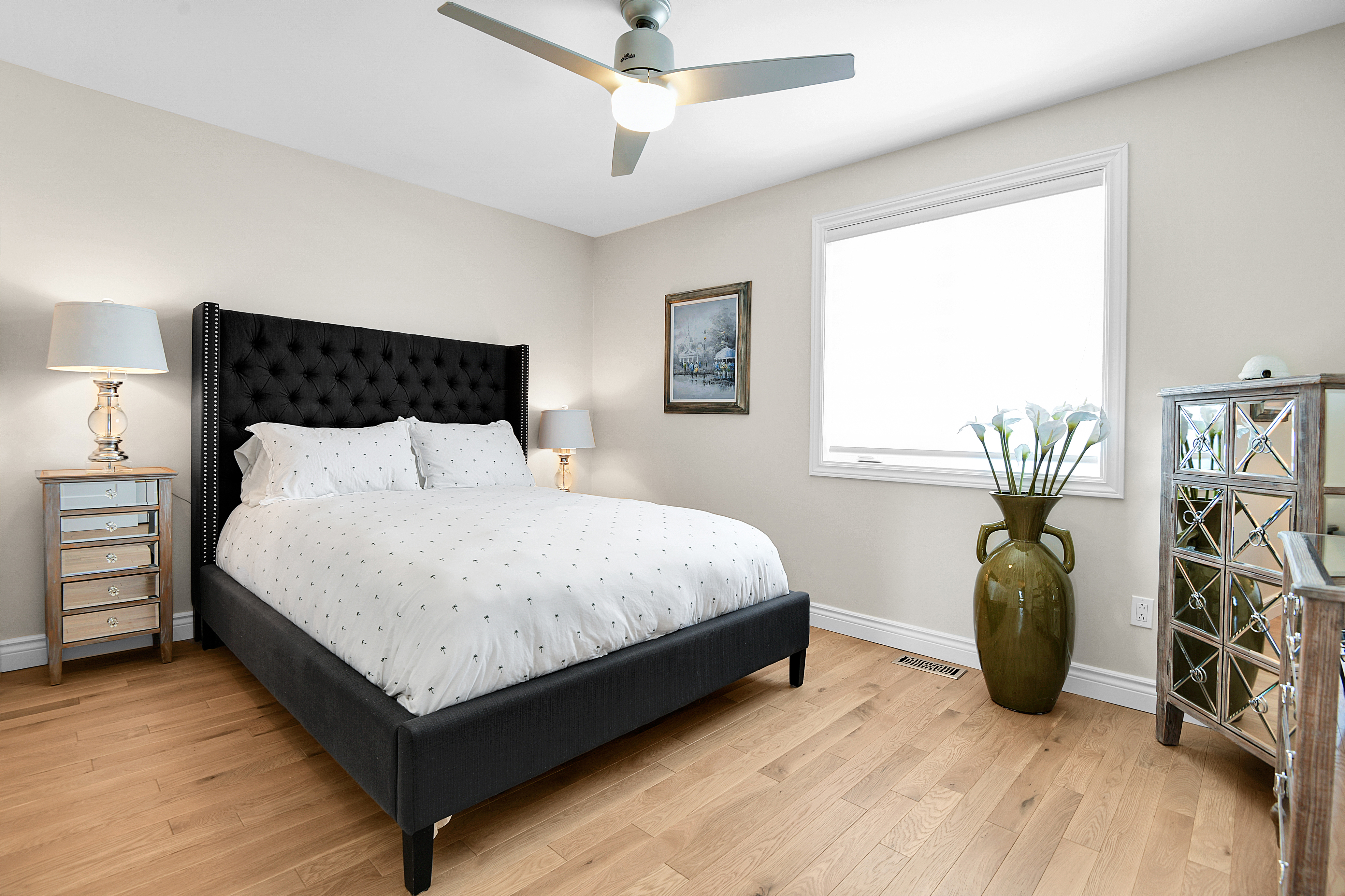 6 Bedroom Single Family Home/House's Image 19