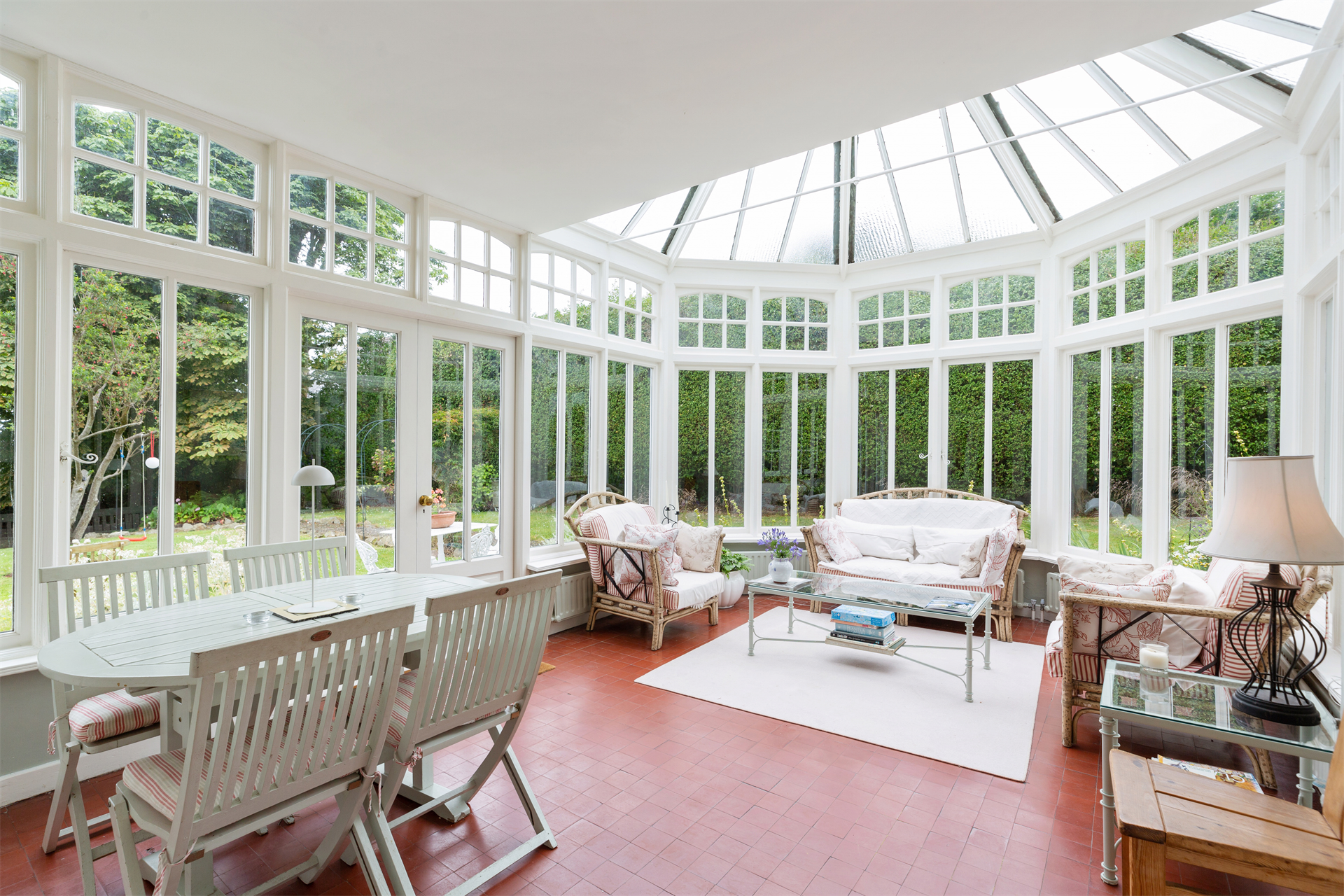 6 Bedroom Single Family Home/House's Image 6