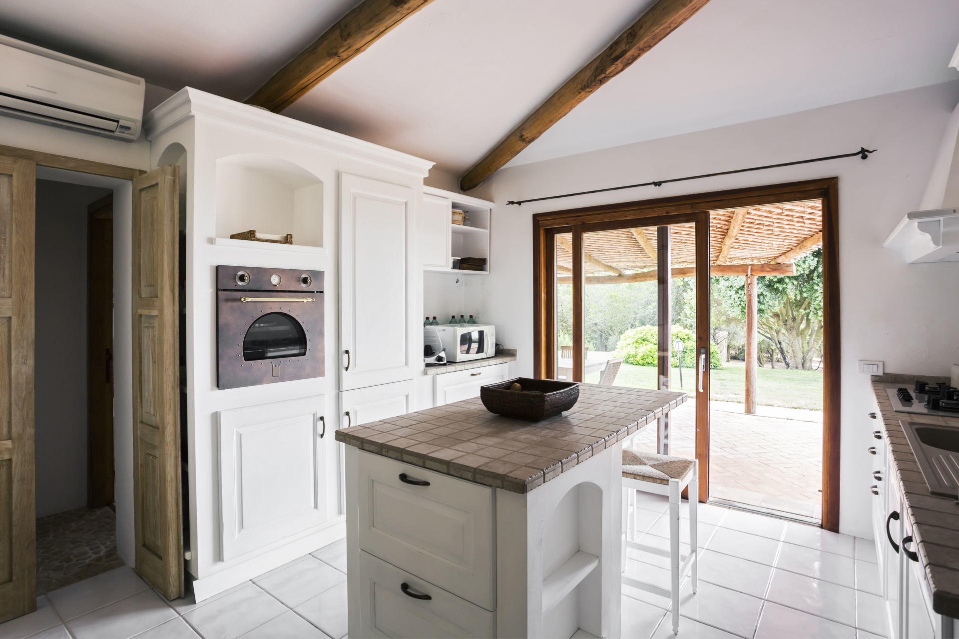 7 Bedroom Estate's Image 4