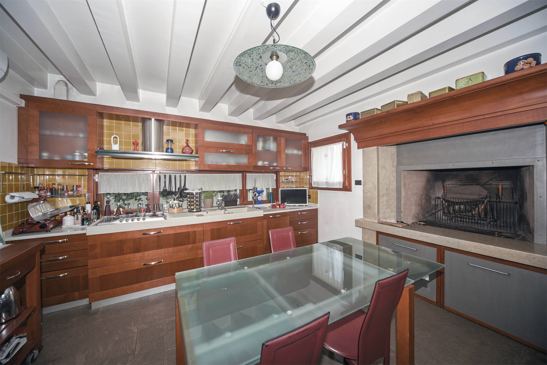 5 Bedroom Villa/Townhouse's Image 8