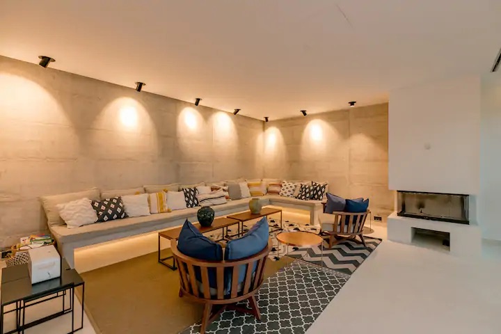 9 Bedroom Villa/Townhouse's Image 15