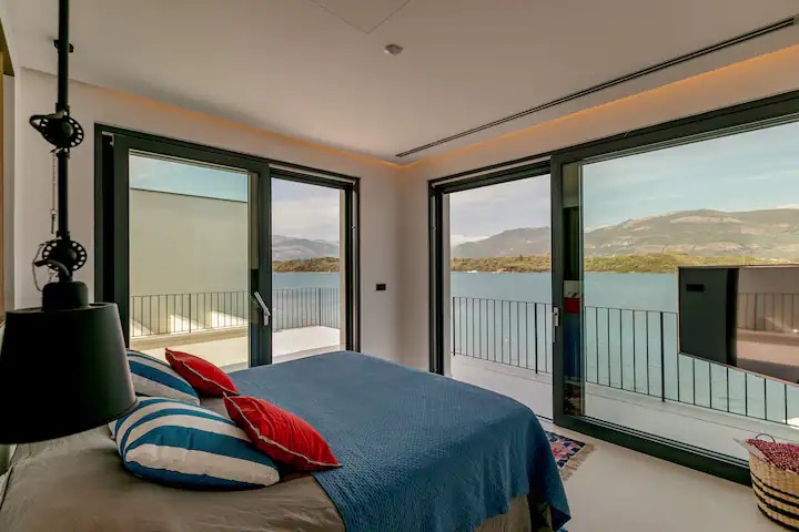 9 Bedroom Villa/Townhouse's Image 14