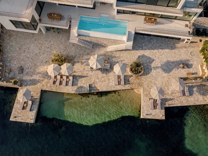 9 Bedroom Villa/Townhouse's Image 25