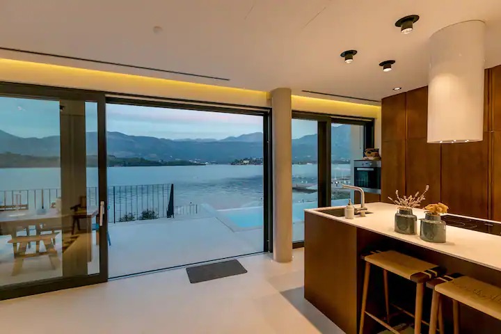 9 Bedroom Villa/Townhouse's Image 11