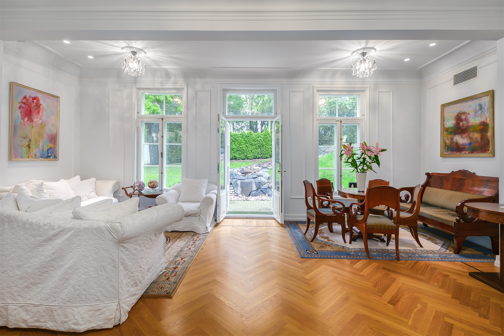 5 Bedroom Villa/Townhouse's Image 5