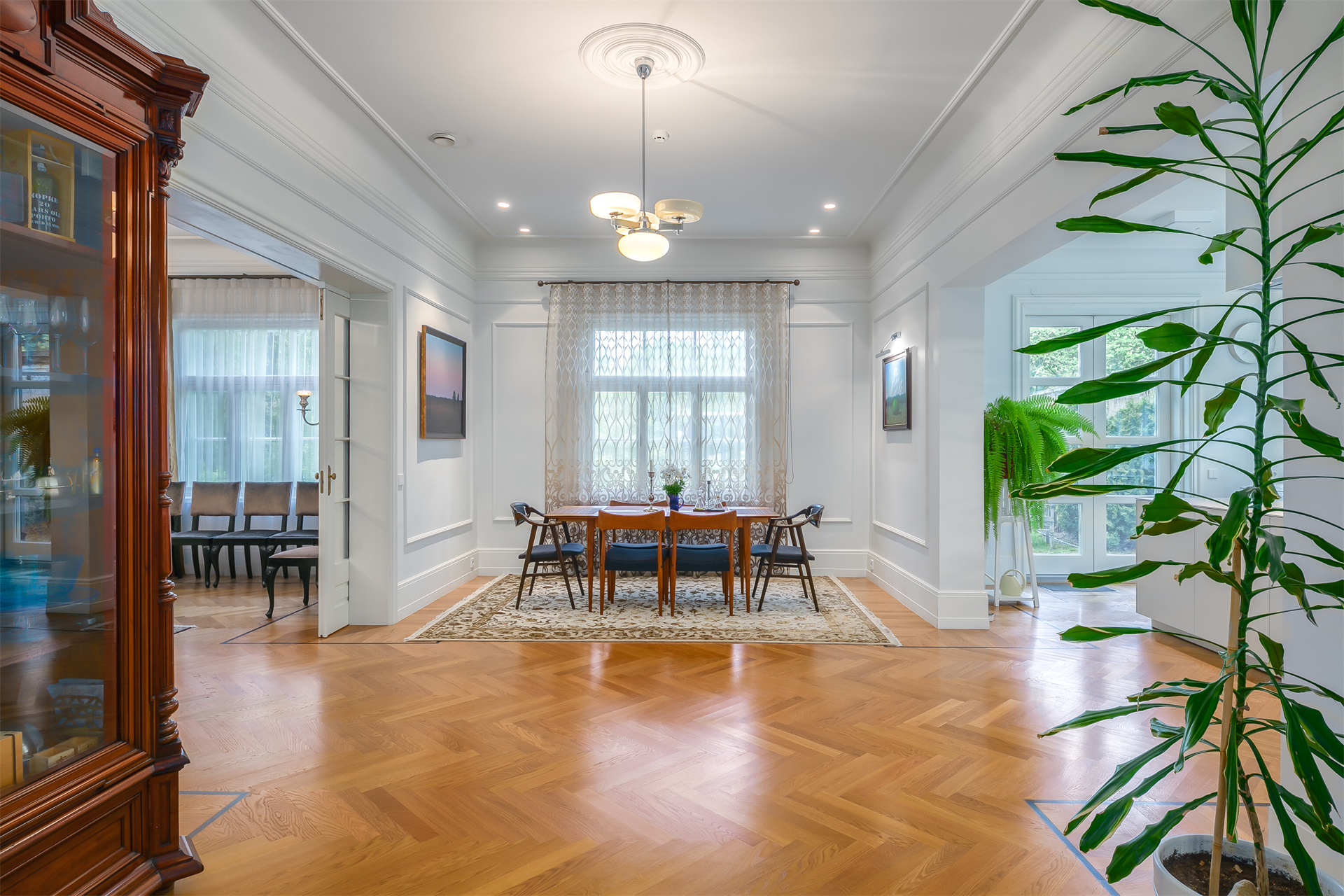 5 Bedroom Villa/Townhouse's Image 7