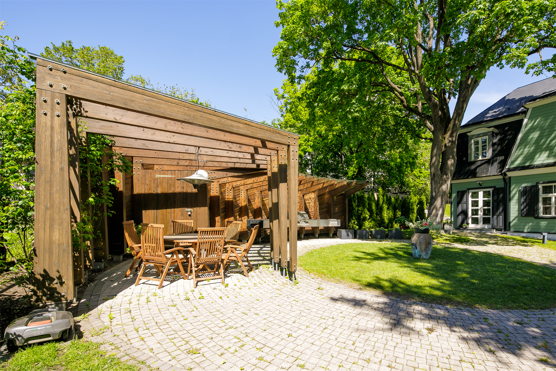 5 Bedroom Villa/Townhouse's Image 26