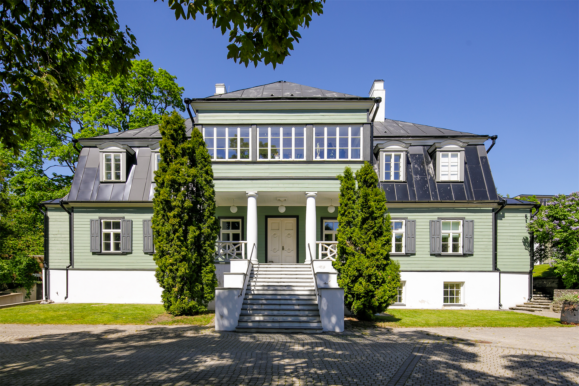 5 Bedroom Villa/Townhouse's Image 37
