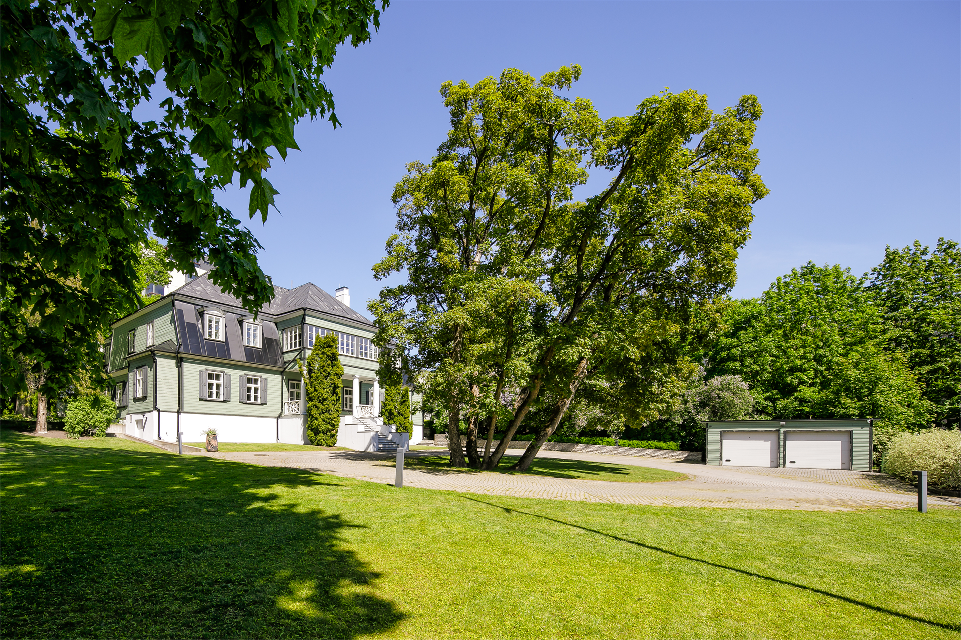 5 Bedroom Villa/Townhouse's Image 32