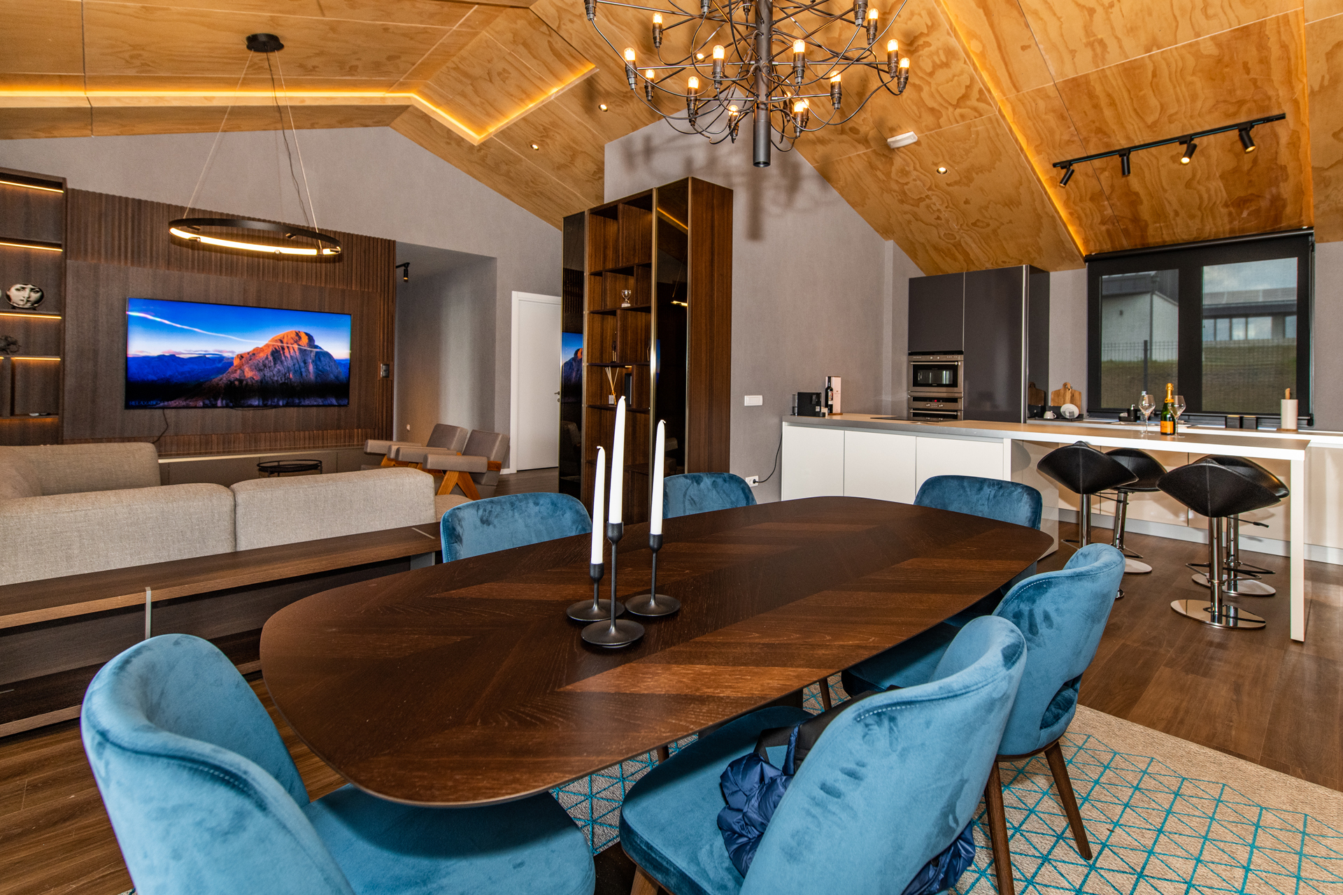 4 Bedroom Cottage's Image 4
