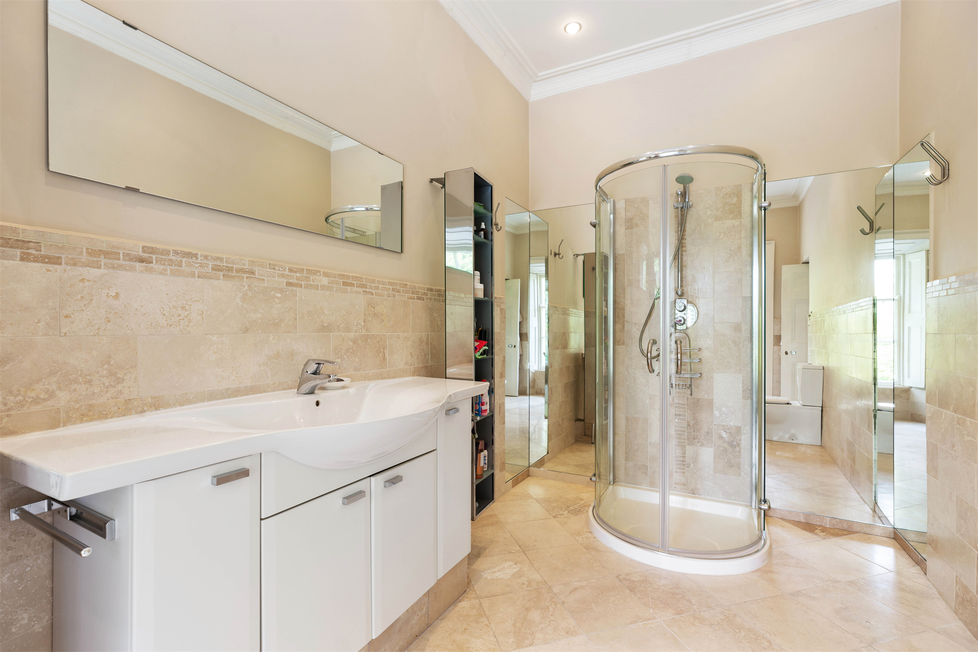 7 Bedroom Other's Image 17
