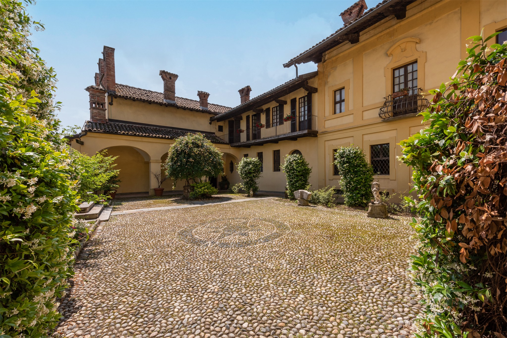 5 Bedroom Estate's Image 26