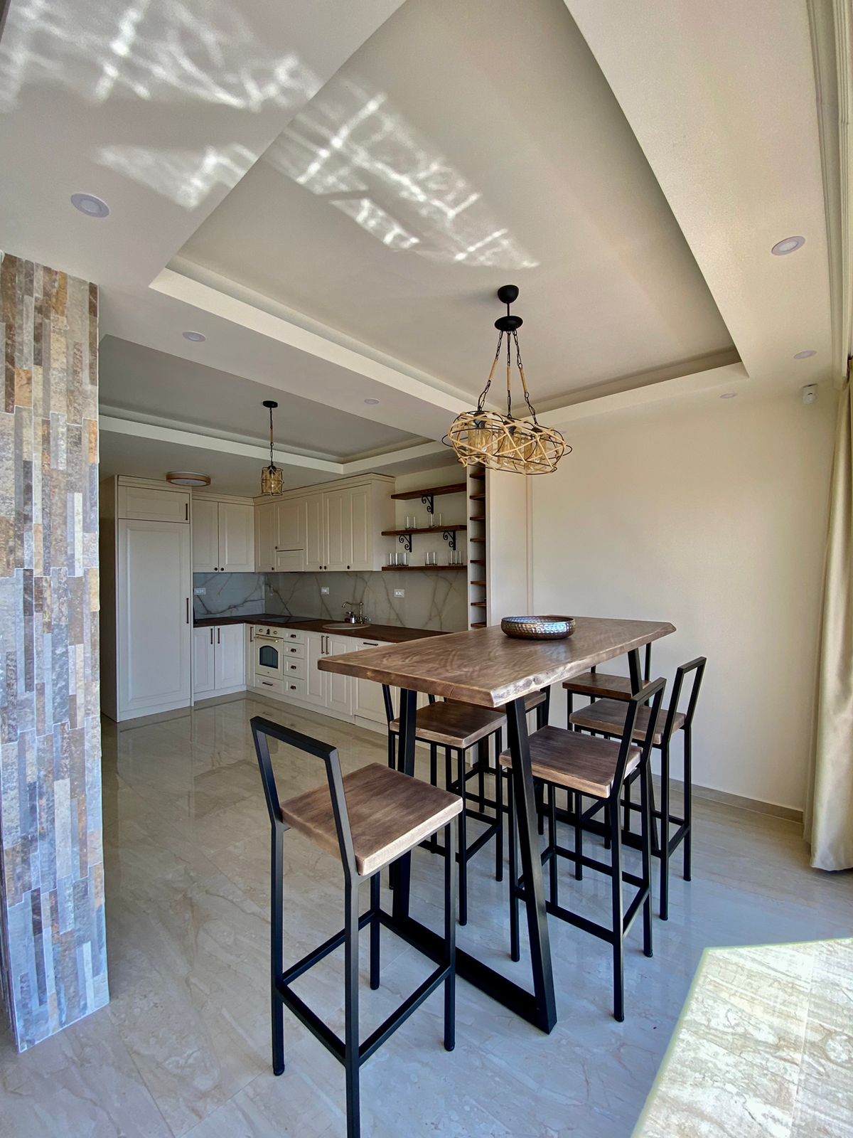 4 Bedroom Villa/Townhouse's Image 6