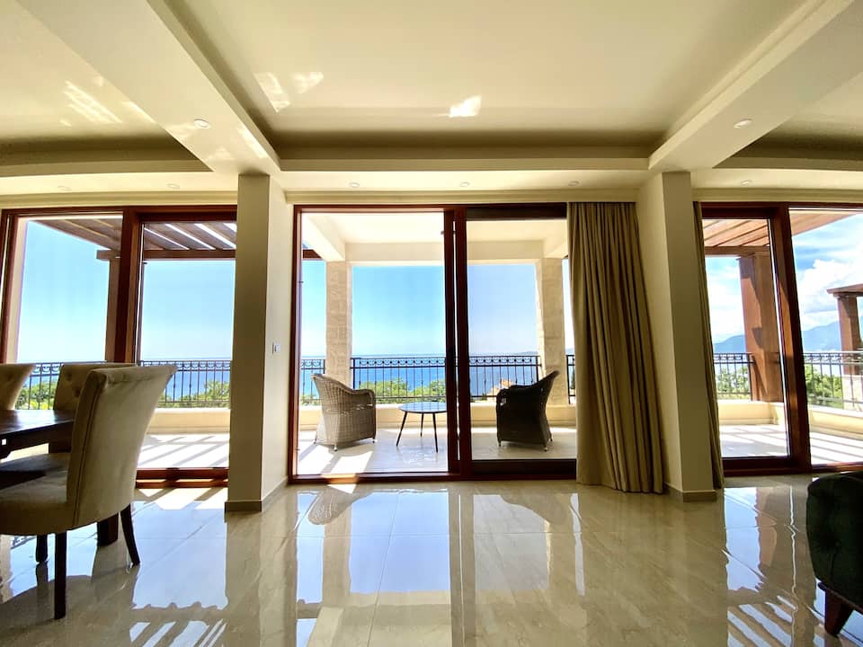 4 Bedroom Villa/Townhouse's Image 12