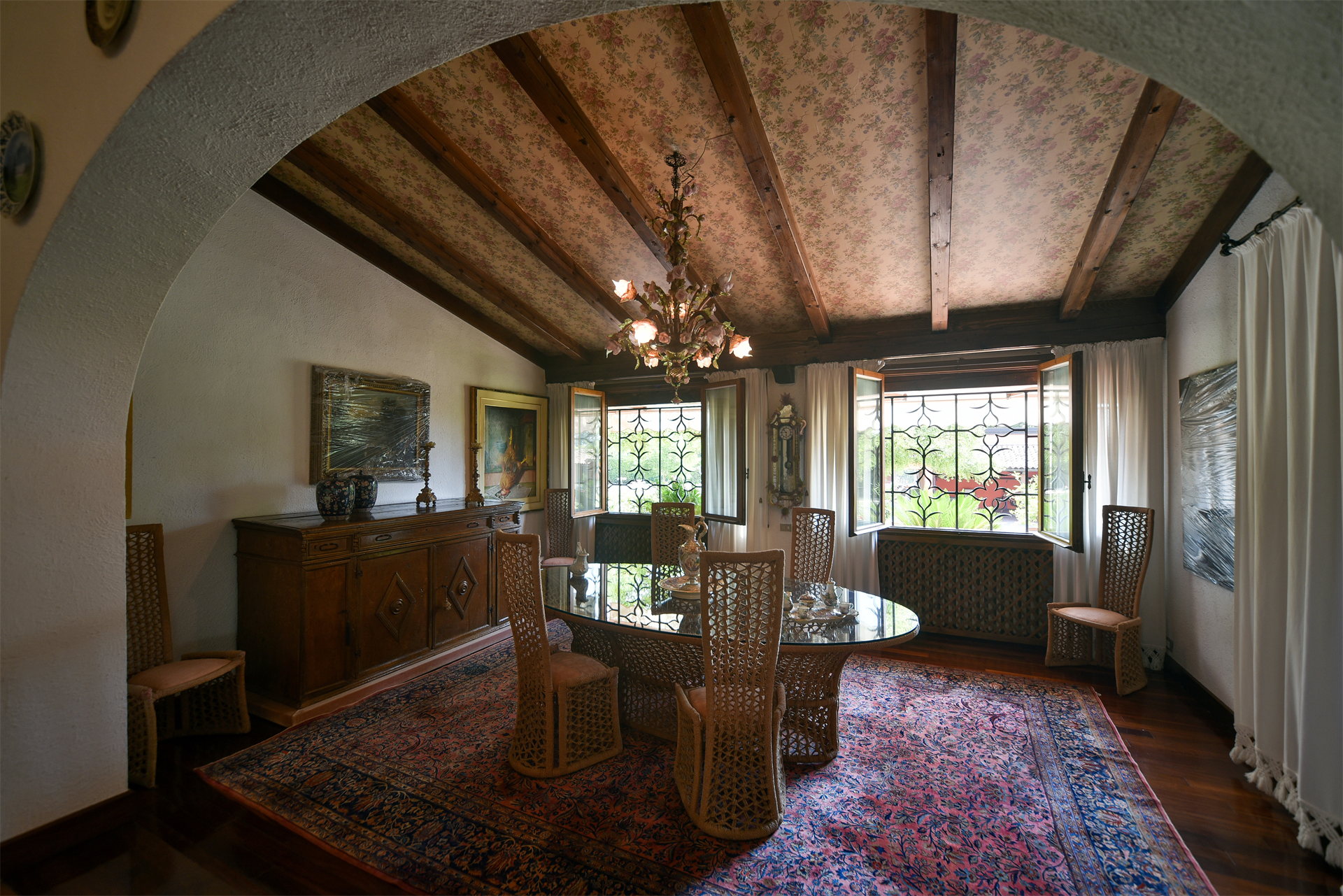 6 Bedroom Villa/Townhouse's Image 16