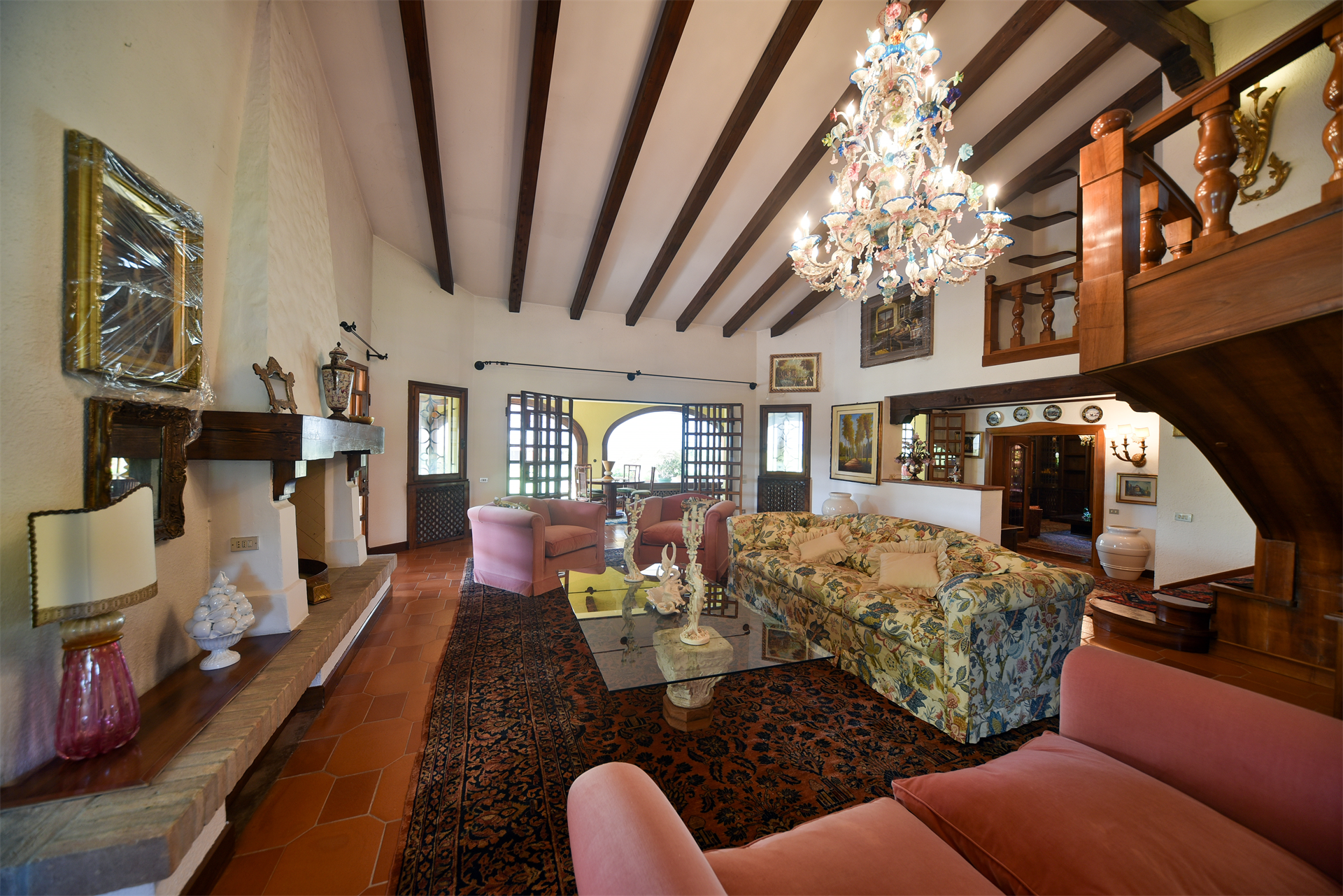 6 Bedroom Villa/Townhouse's Image 14