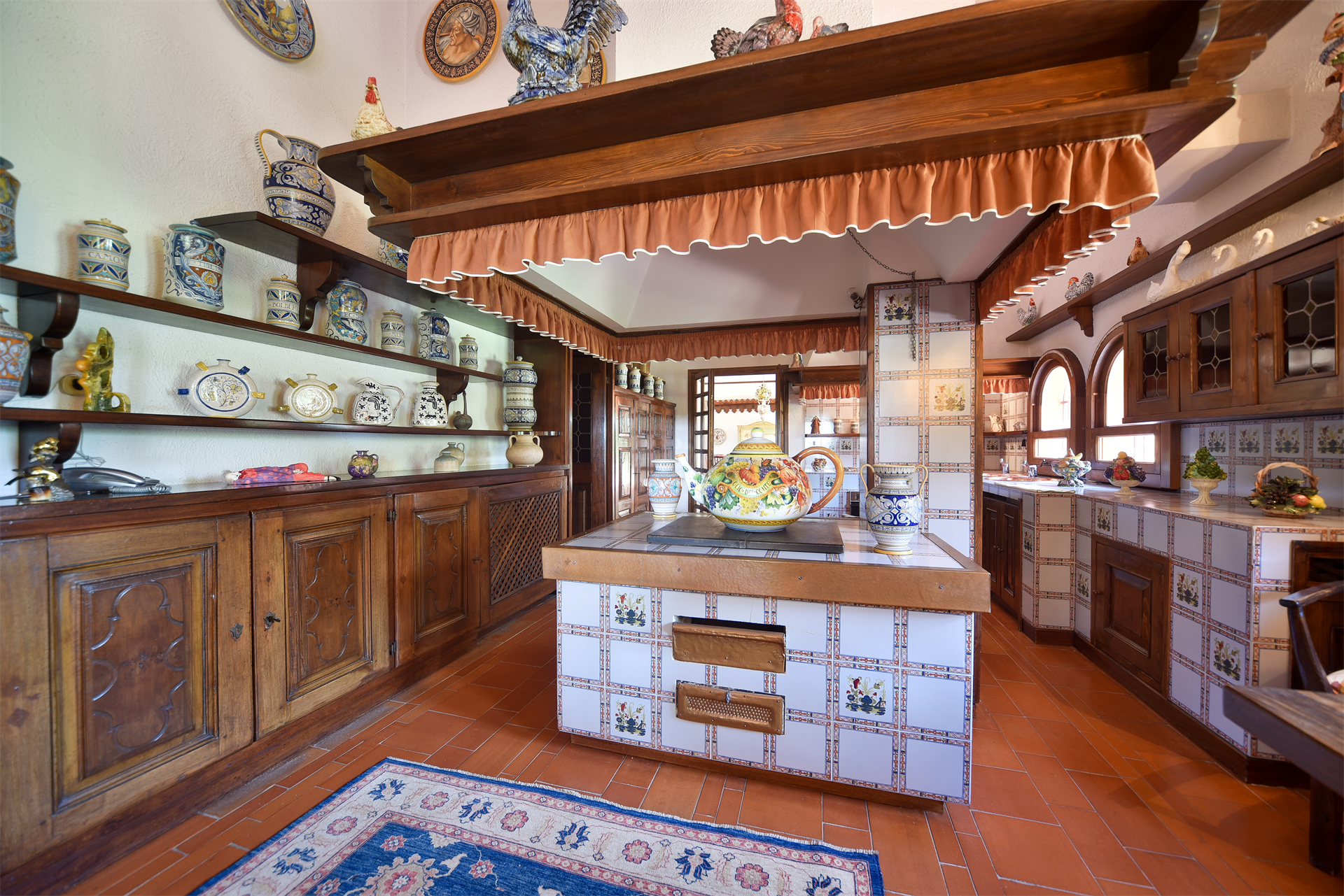6 Bedroom Villa/Townhouse's Image 18
