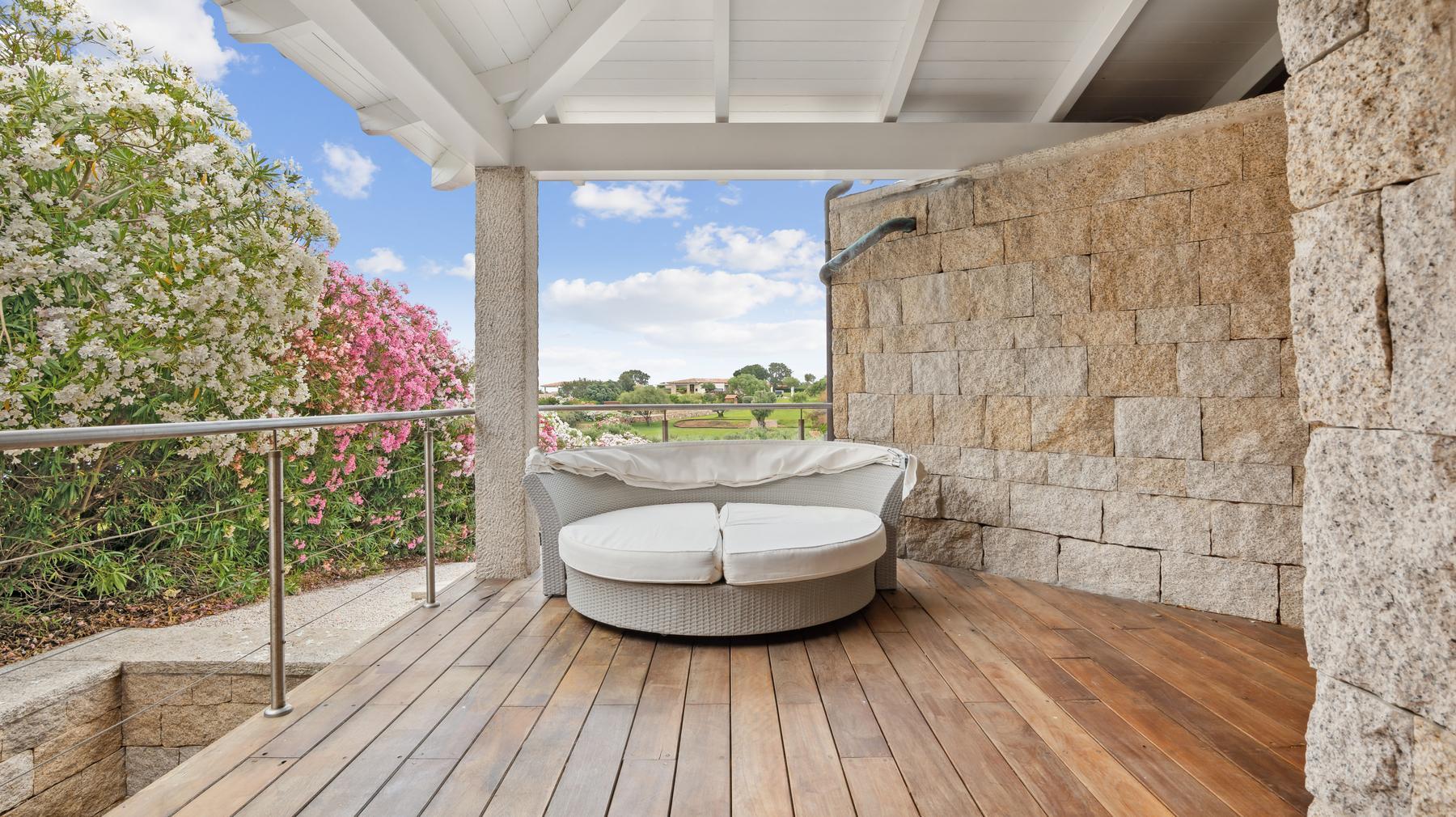 5 Bedroom Villa/Townhouse's Image 4