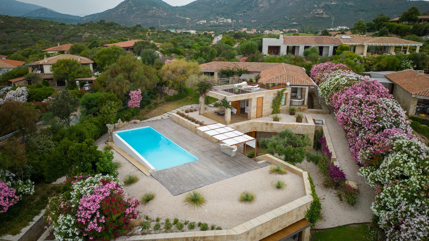5 Bedroom Villa/Townhouse's Image 20