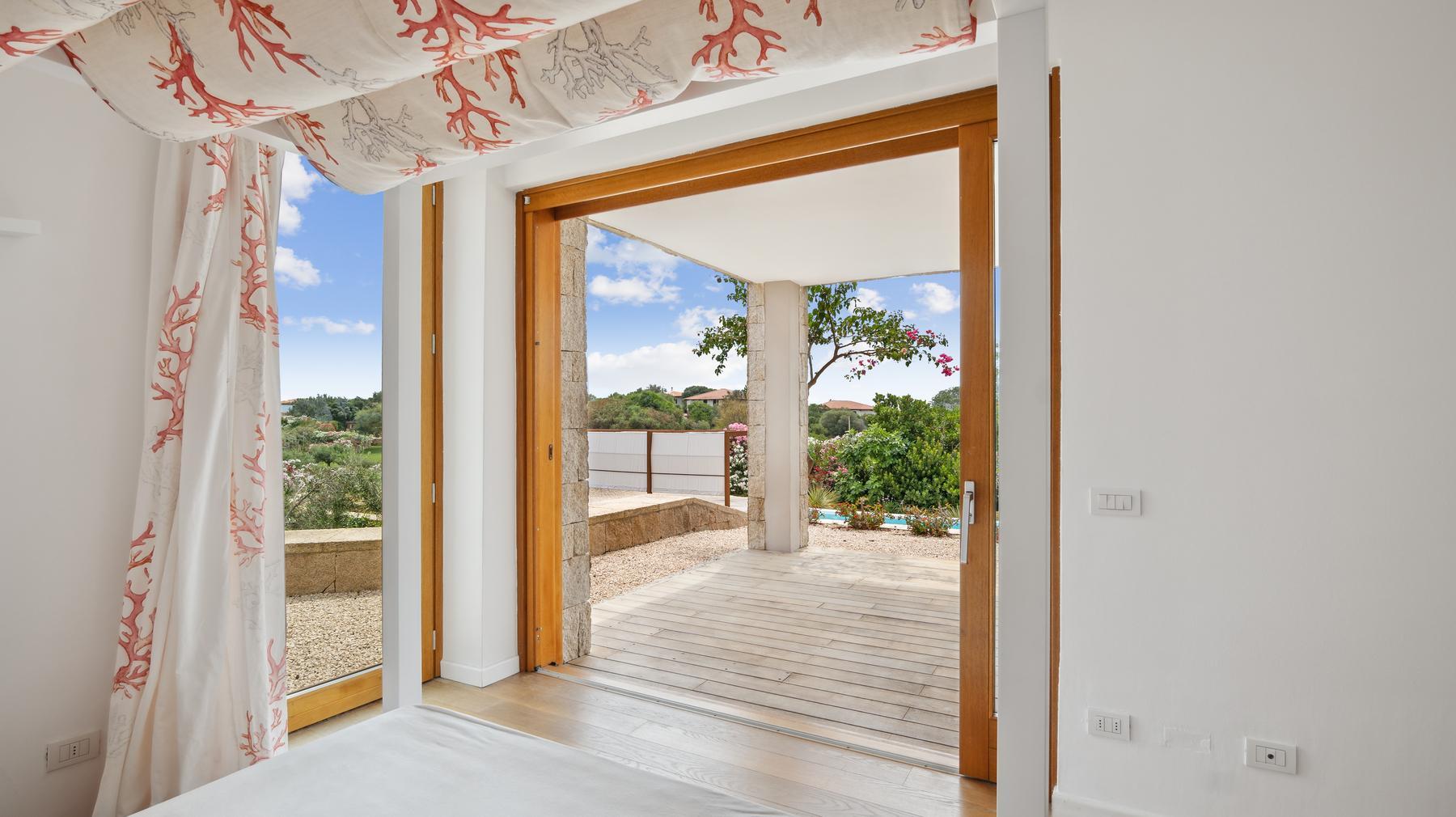 5 Bedroom Villa/Townhouse's Image 8