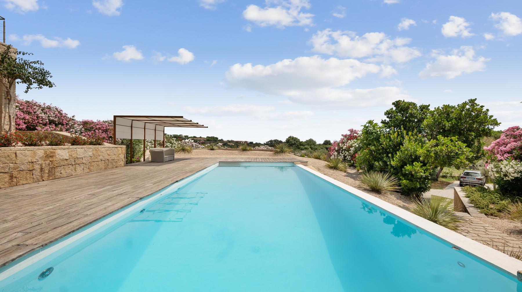 5 Bedroom Villa/Townhouse's Image 18